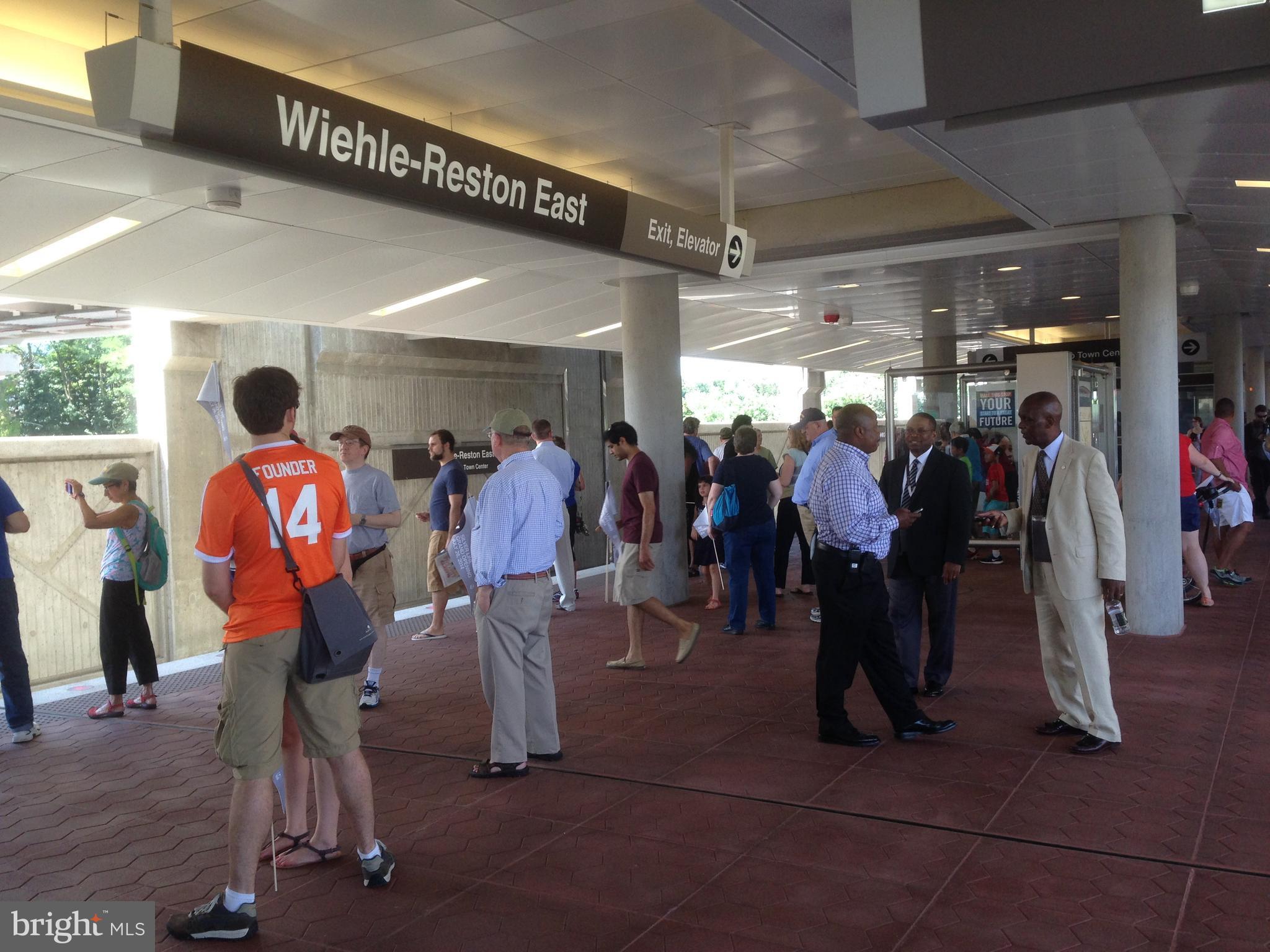 RESTON - Residential