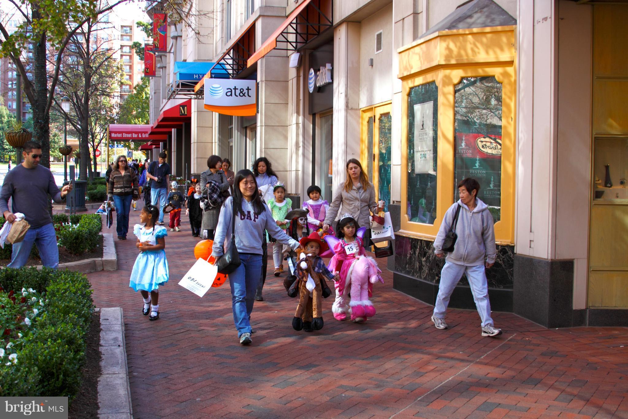 RESTON - Residential