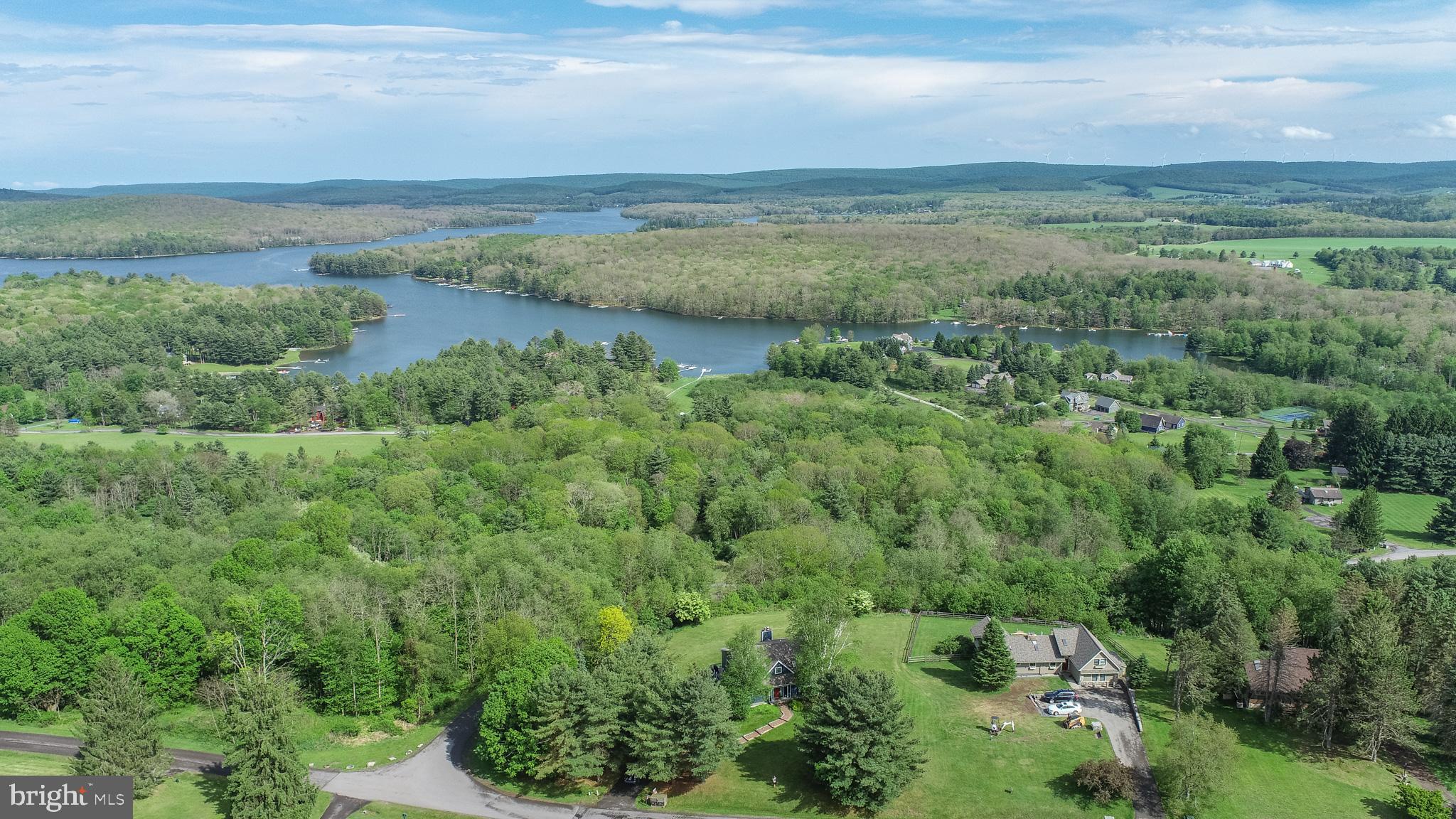 PARADISE RIDGE - Residential
