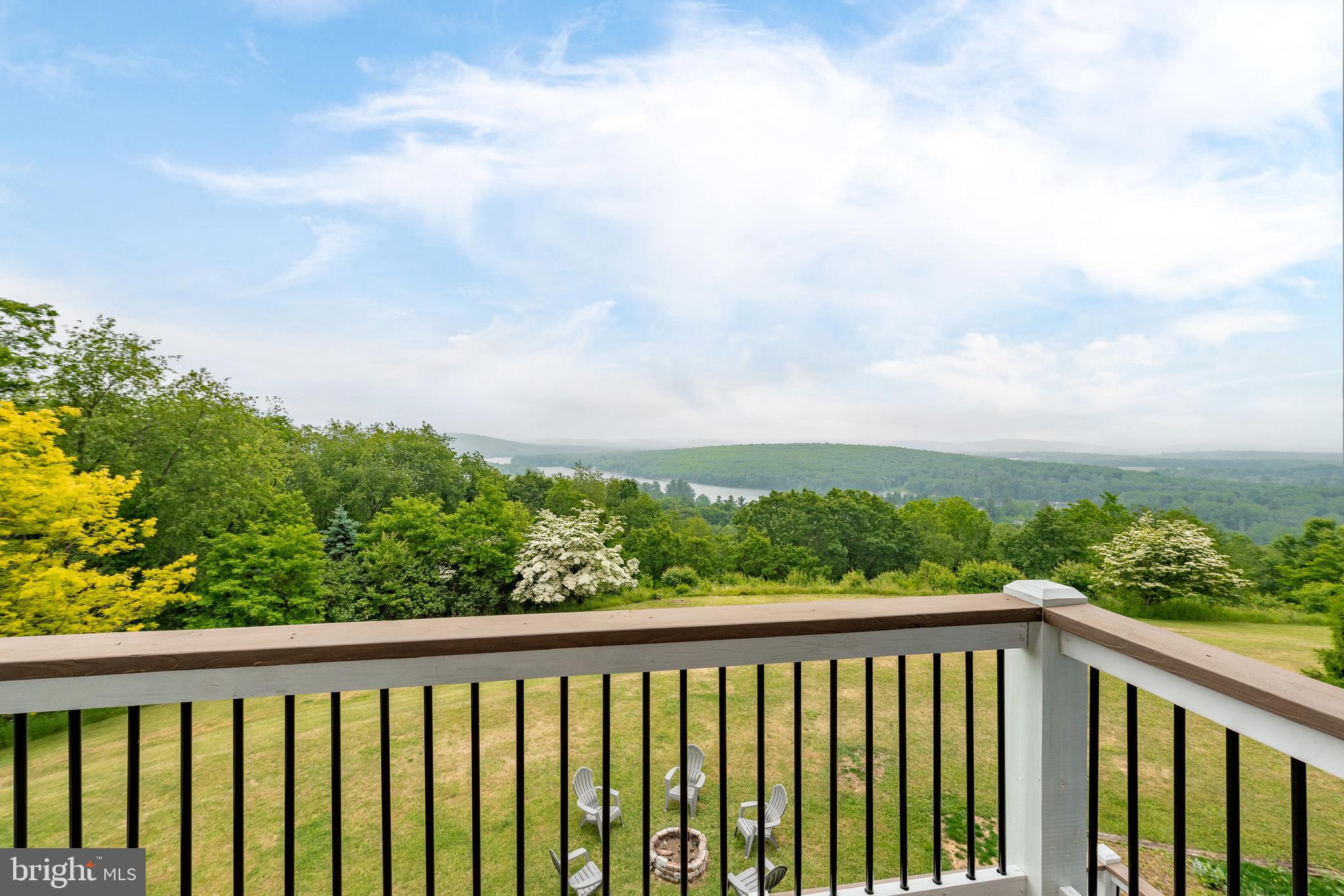 PARADISE RIDGE - Residential