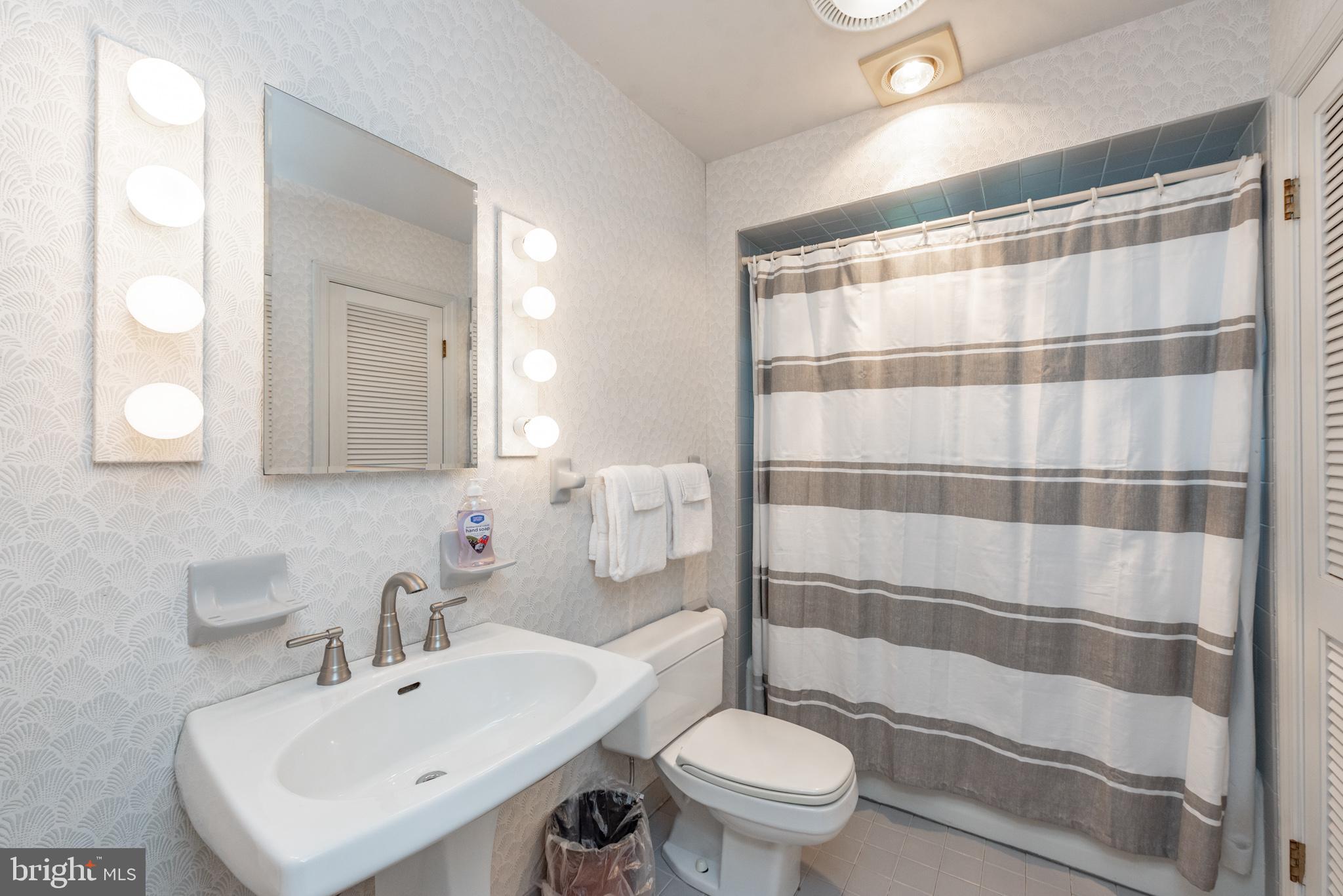 PARADISE RIDGE - Residential