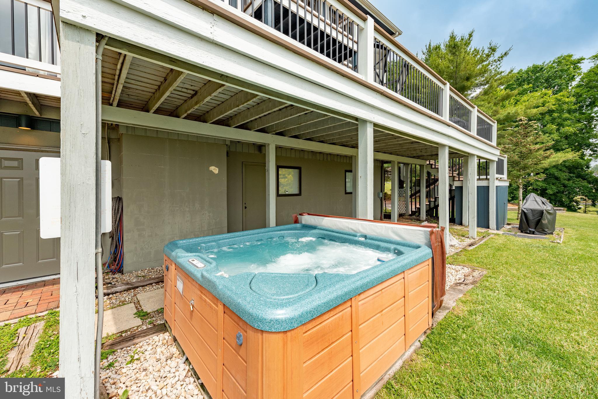 PARADISE RIDGE - Residential