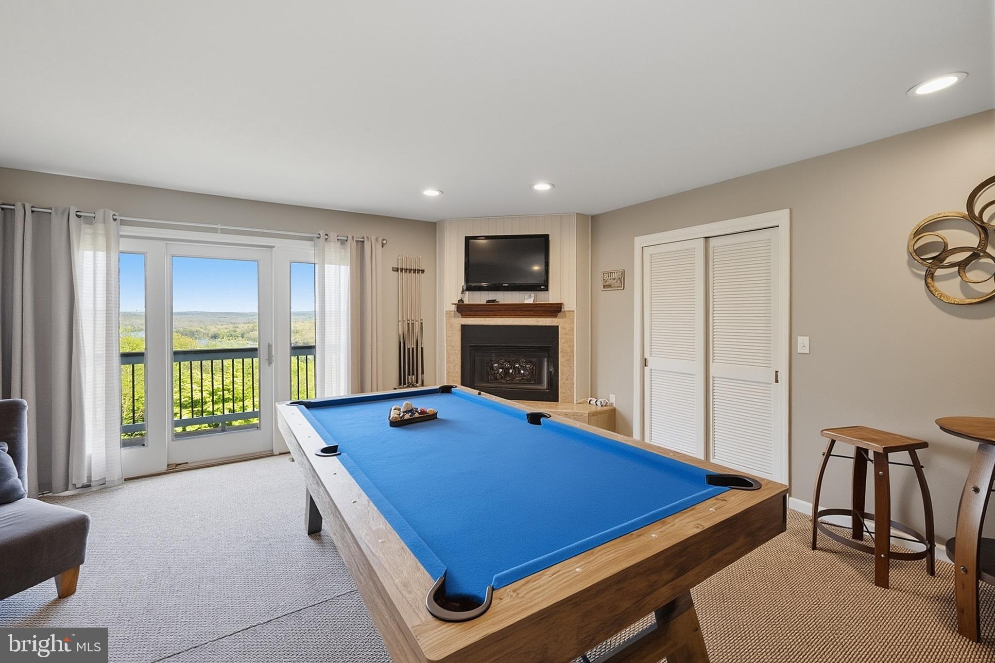 PARADISE RIDGE - Residential