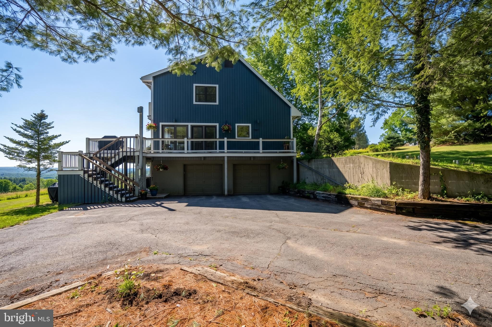 PARADISE RIDGE - Residential