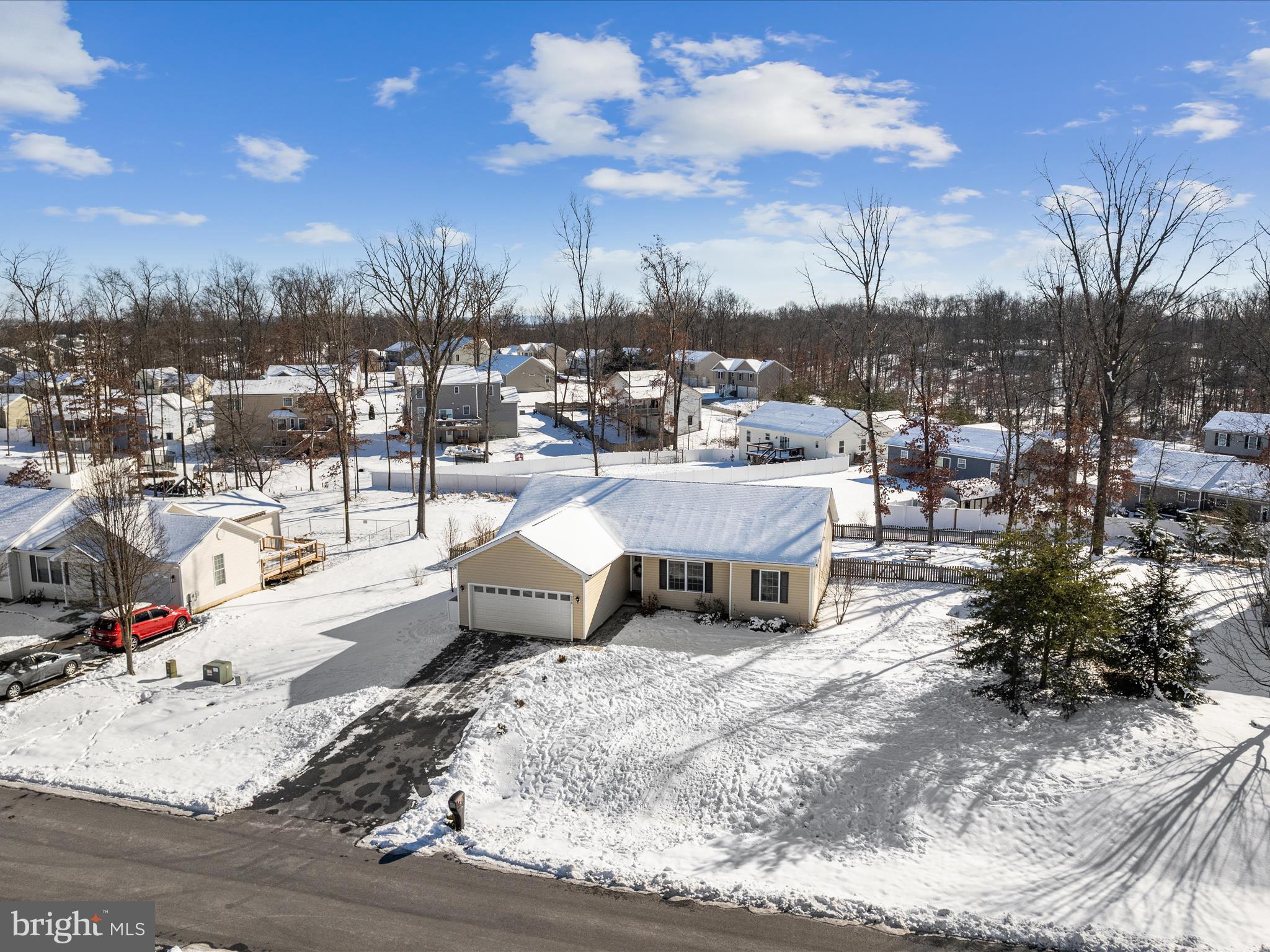MIDDLE CREEK MANOR - Residential