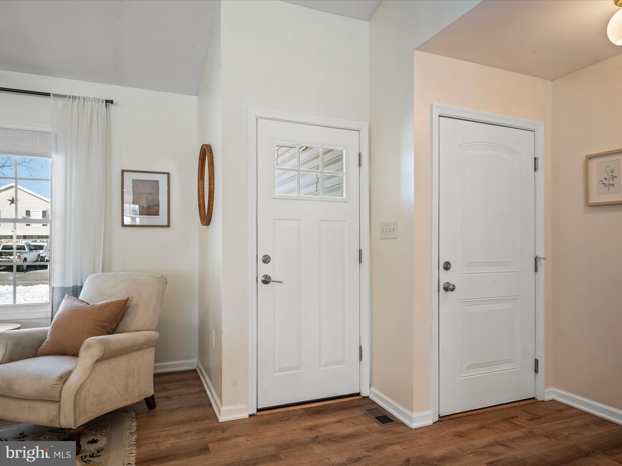 MIDDLE CREEK MANOR - Residential