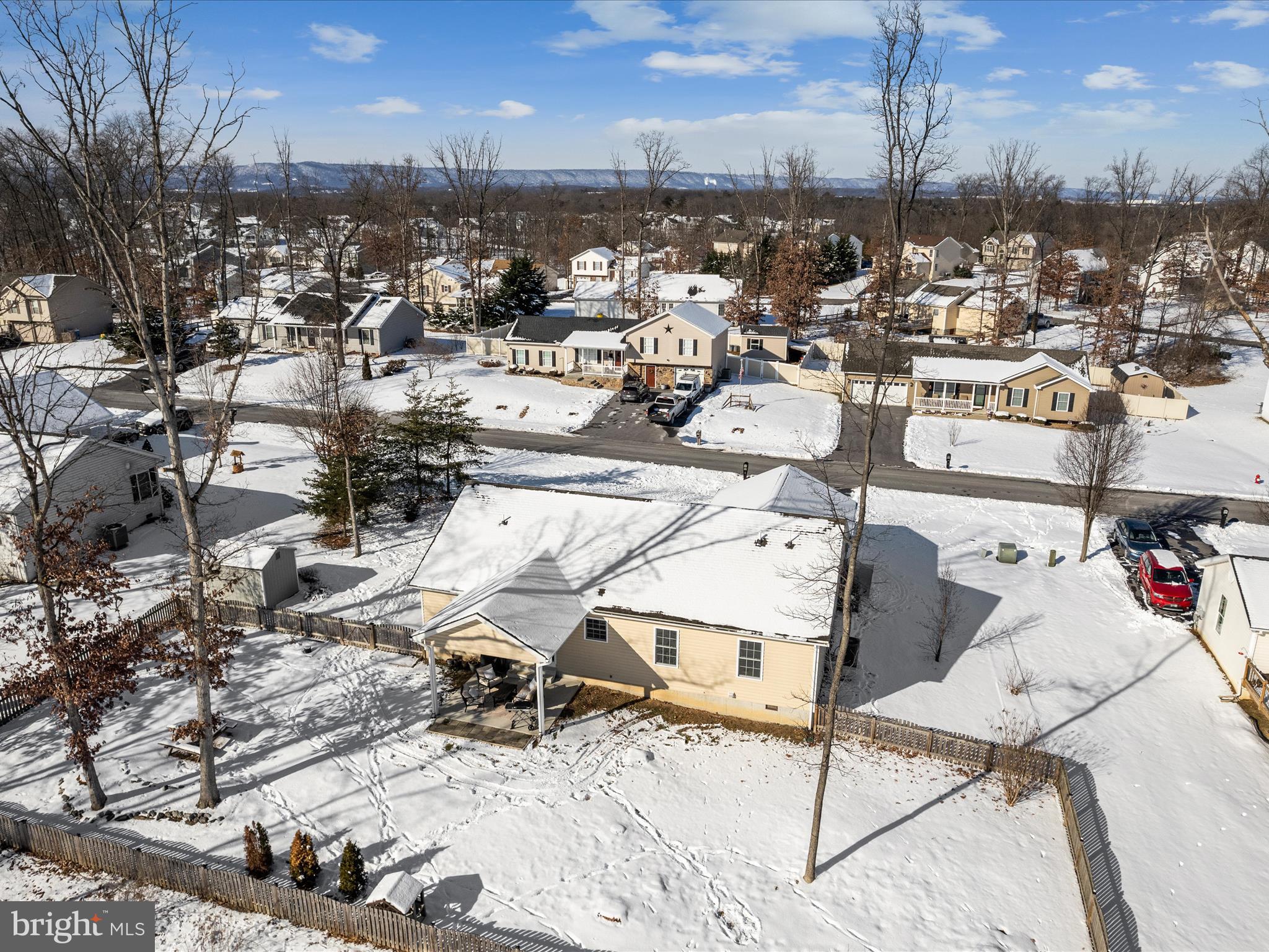 MIDDLE CREEK MANOR - Residential