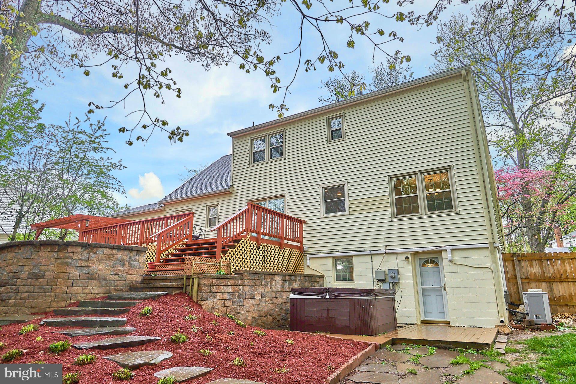 SARATOGA - Residential