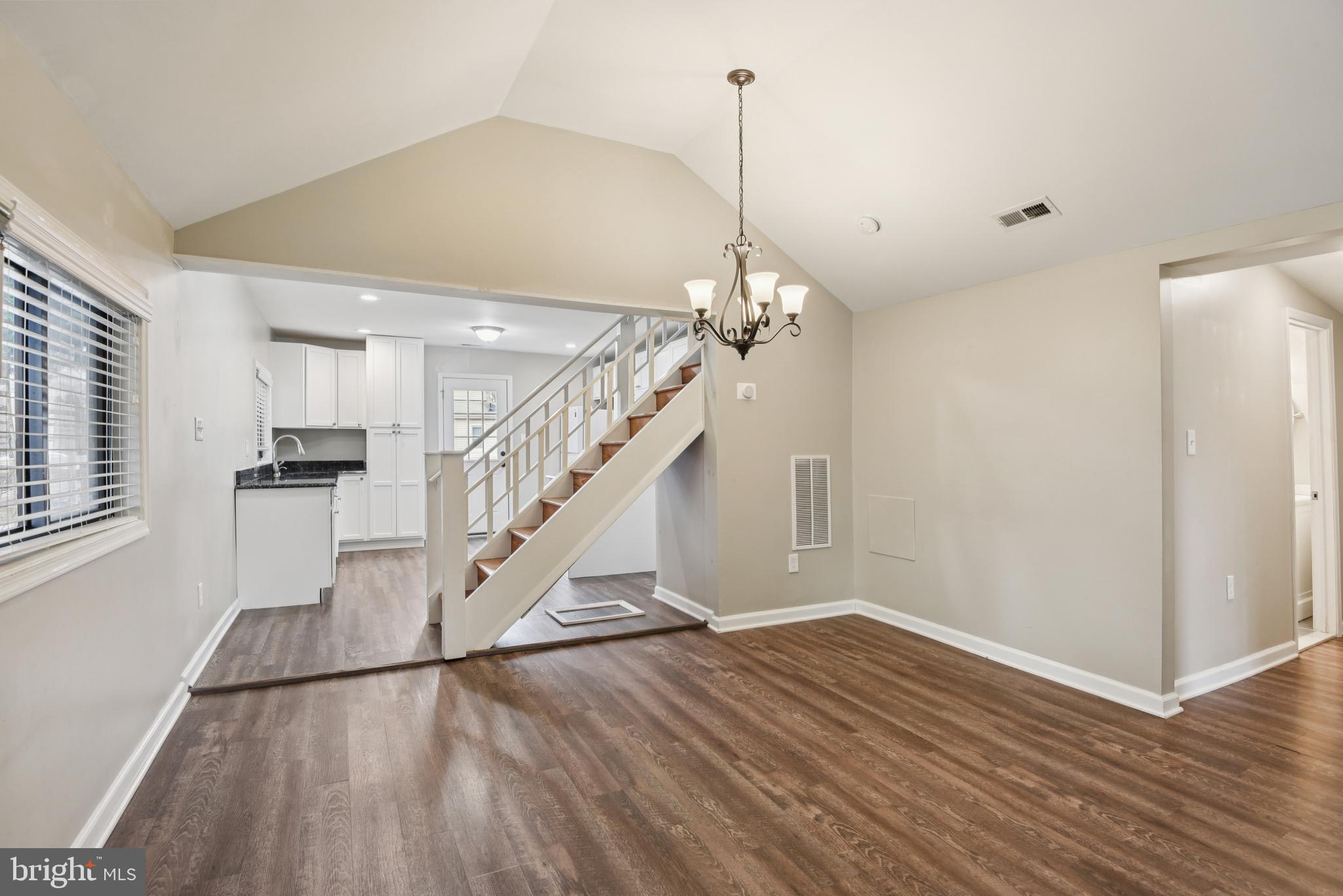 SAINT DENNIS - Residential