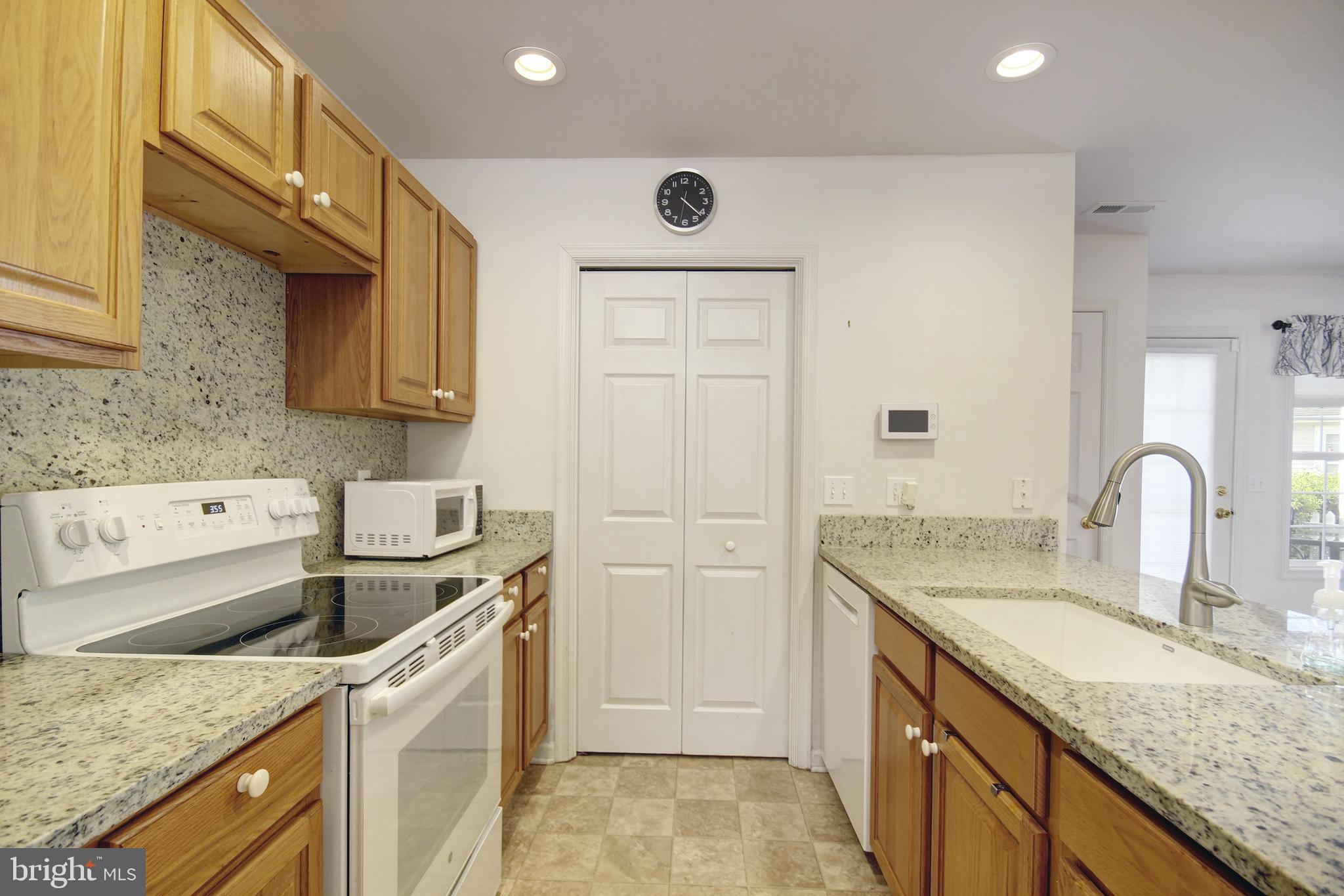 AVALON RETIREMENT COMM - Residential