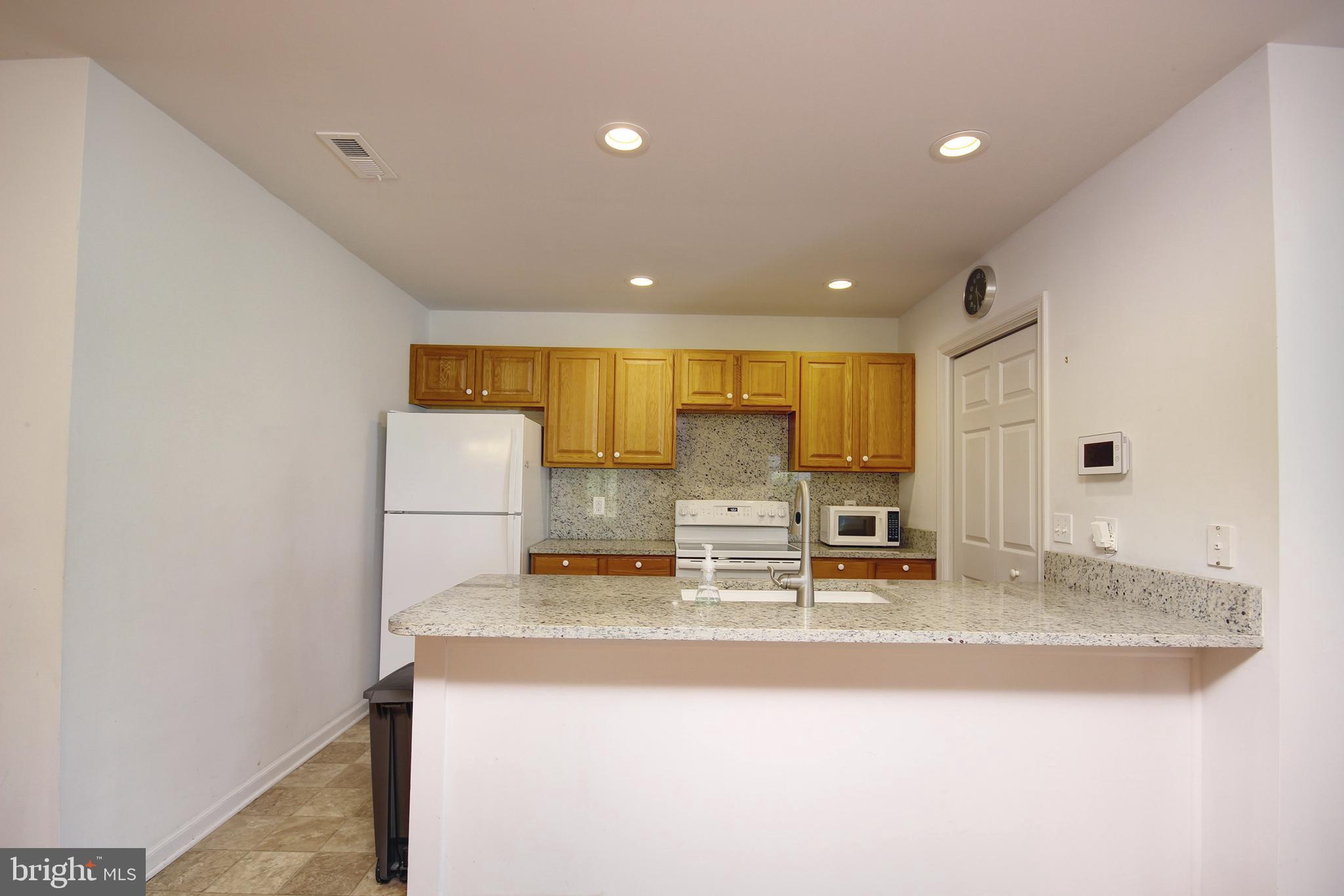 AVALON RETIREMENT COMM - Residential