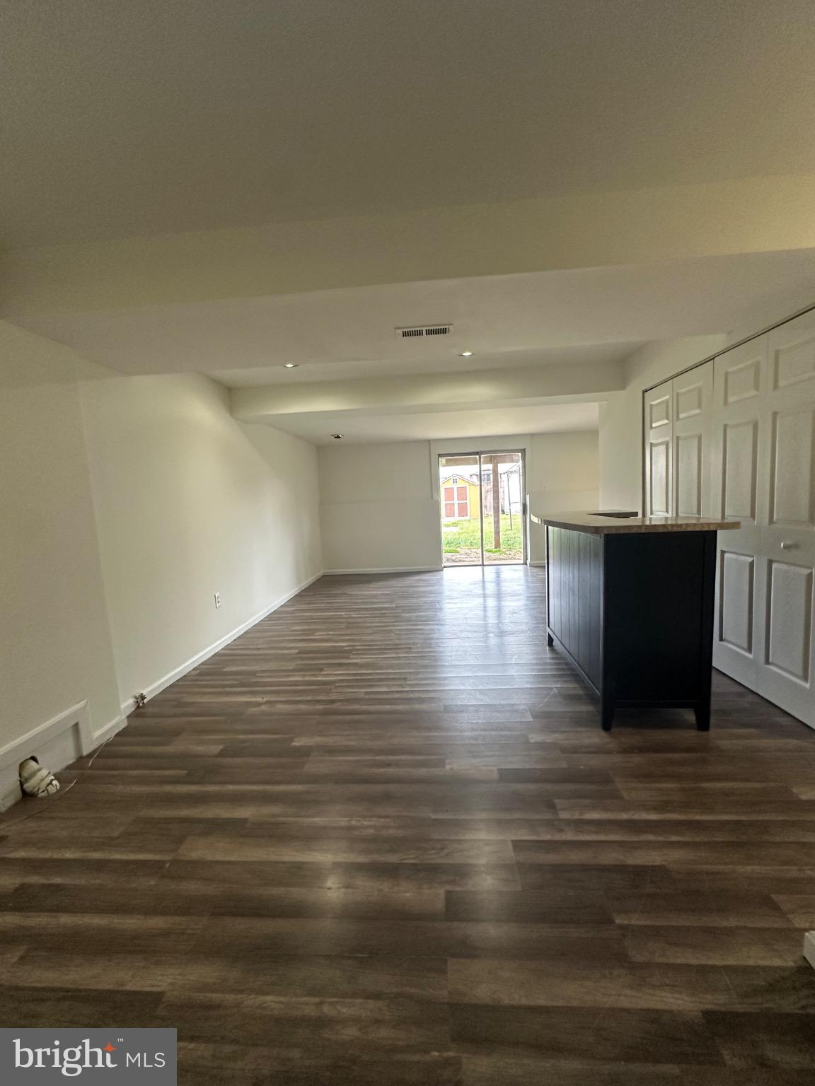 CENTRAL HILLS - Residential