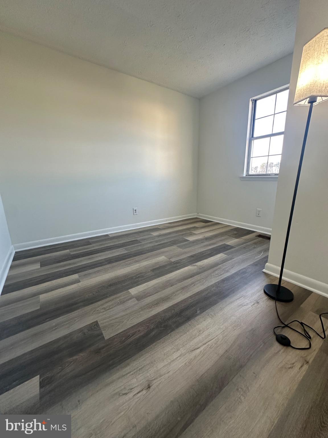 CENTRAL HILLS - Residential