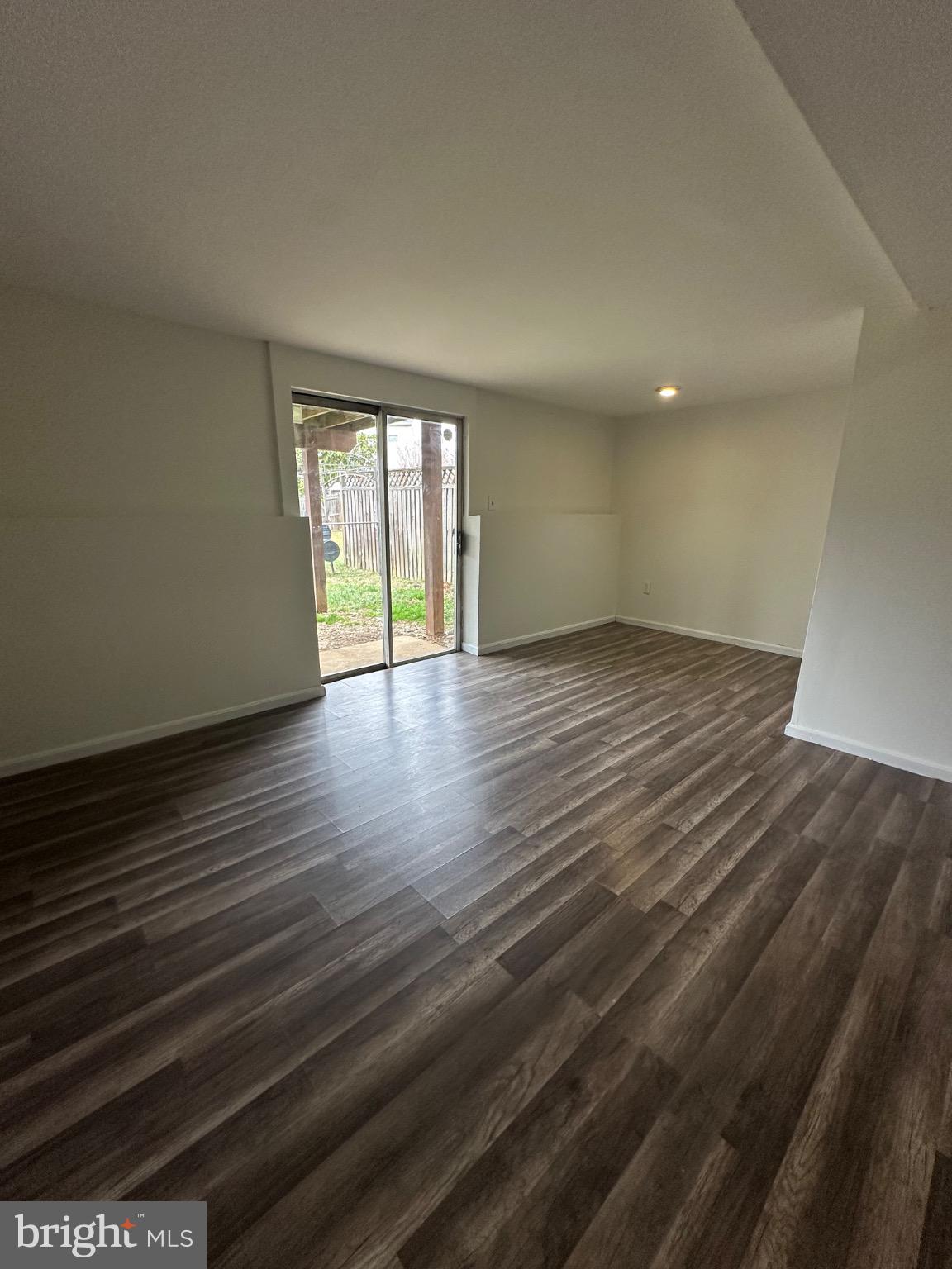 CENTRAL HILLS - Residential