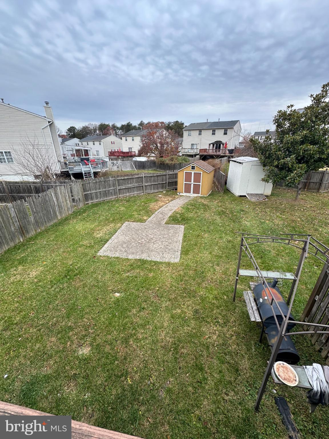 CENTRAL HILLS - Residential