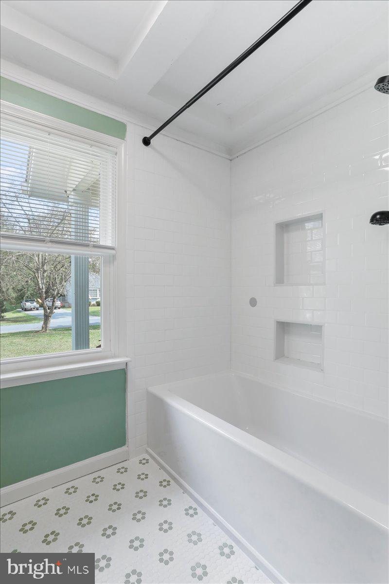 TUSCAWILLA HILLS - Residential