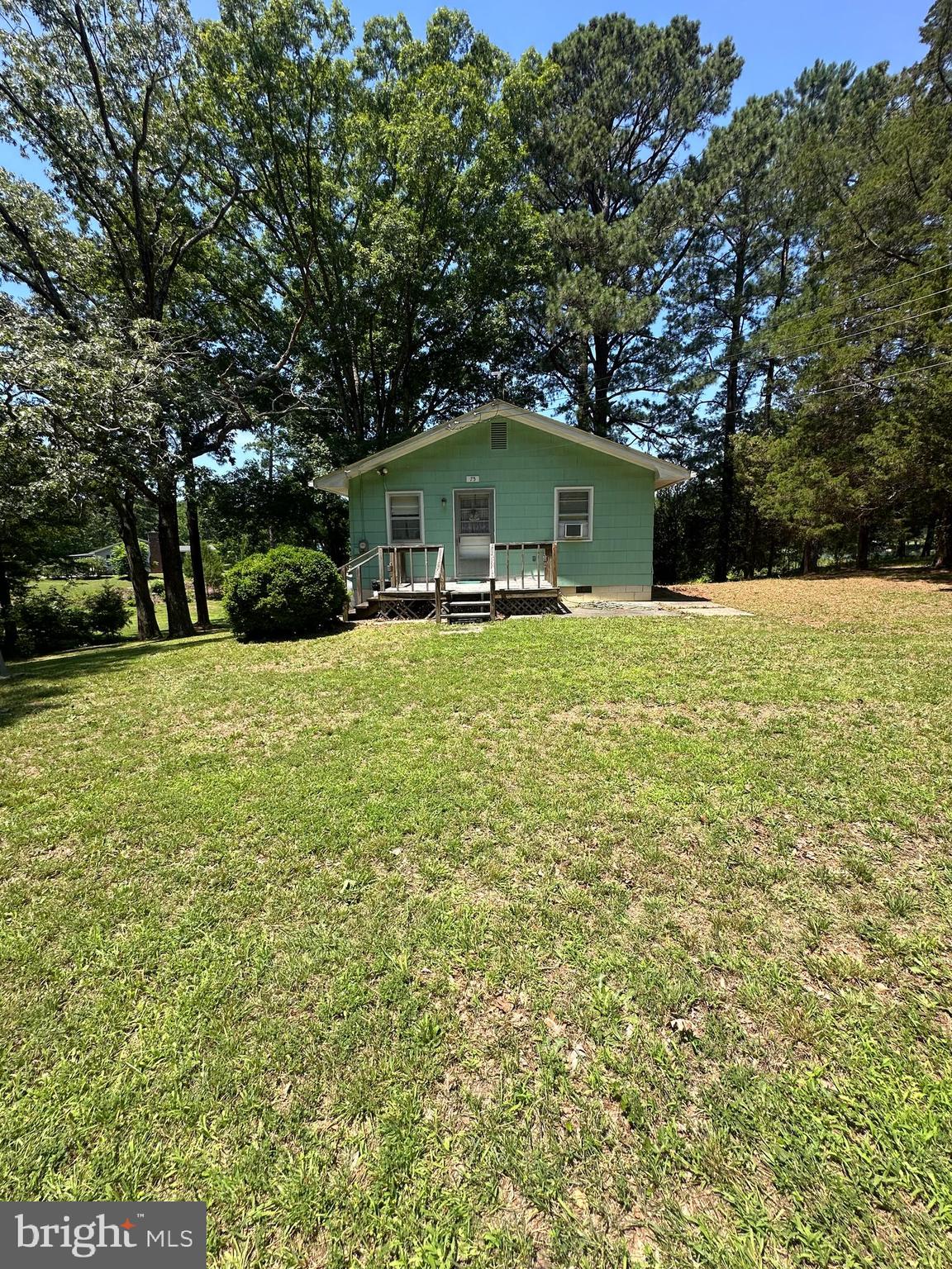 75 LEACHWOOD RD