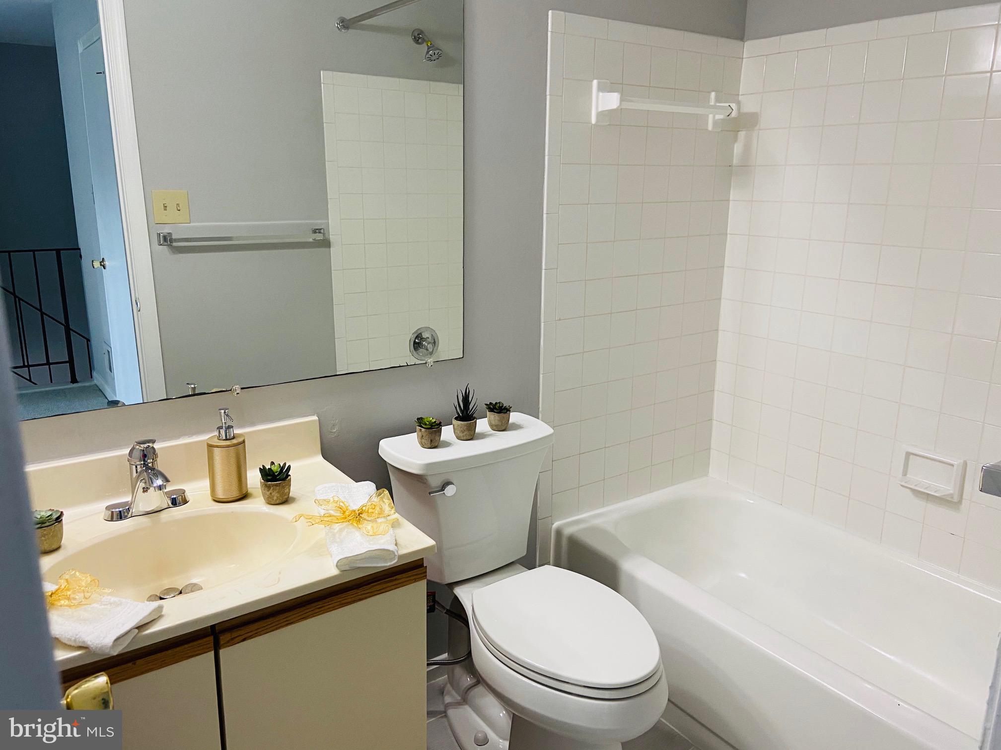 CHAPEL COVE - Residential