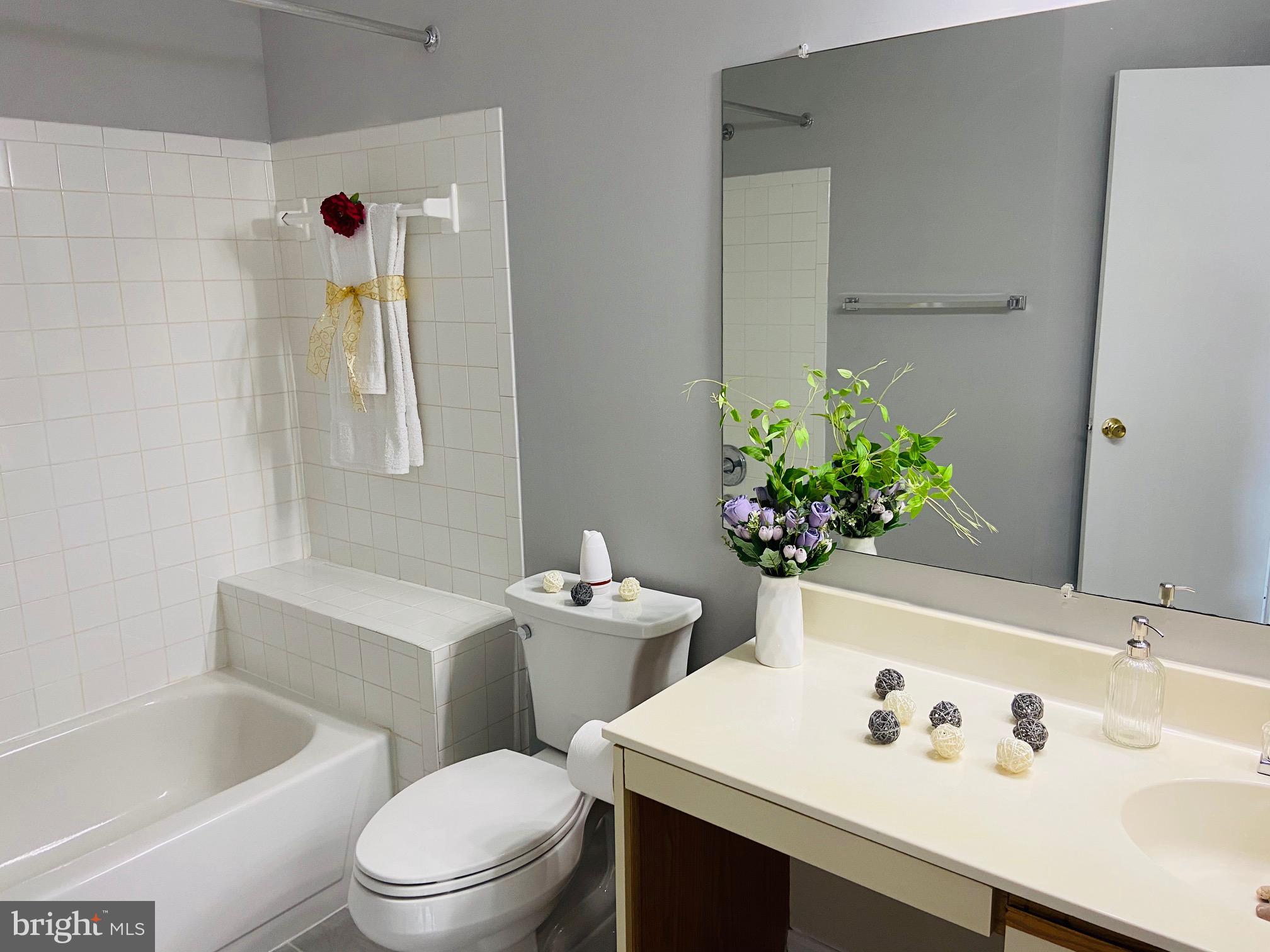 CHAPEL COVE - Residential