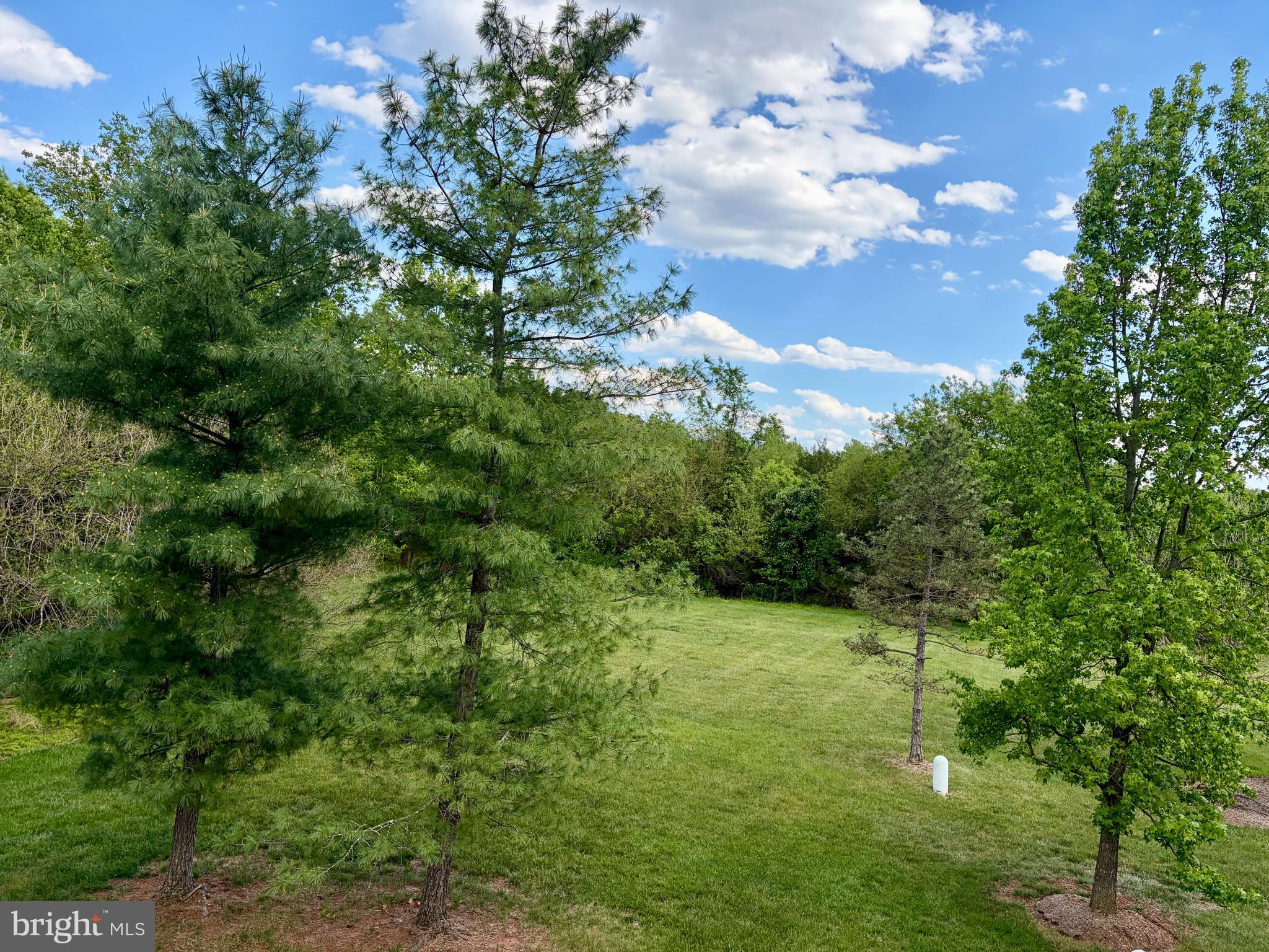 ASHBURN VILLAGE - Residential