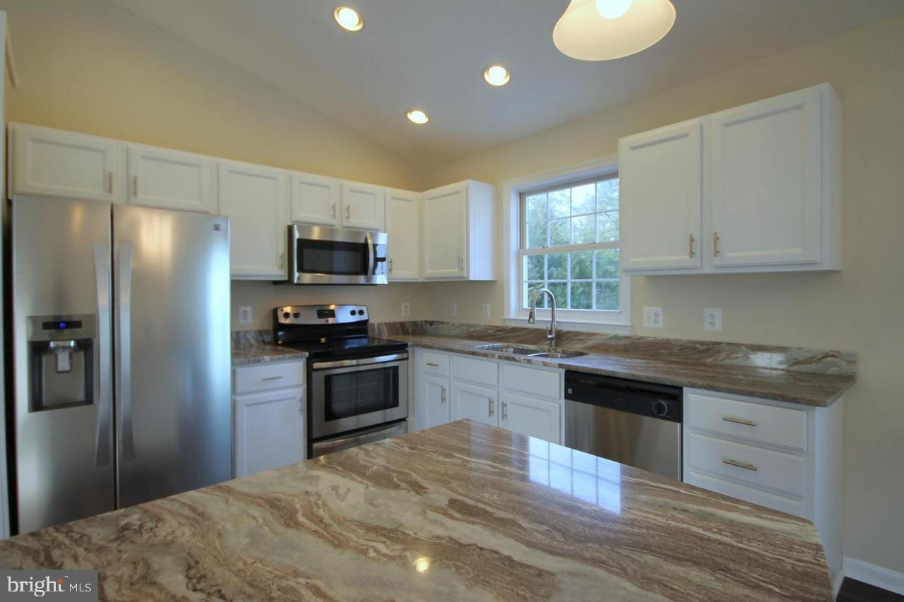 LANCASTER GATE - Residential Lease