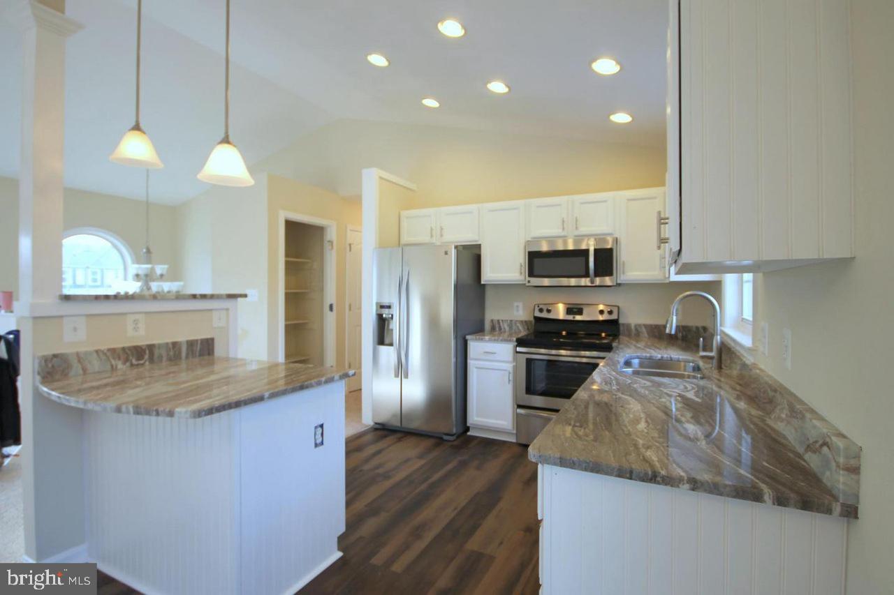 LANCASTER GATE - Residential Lease