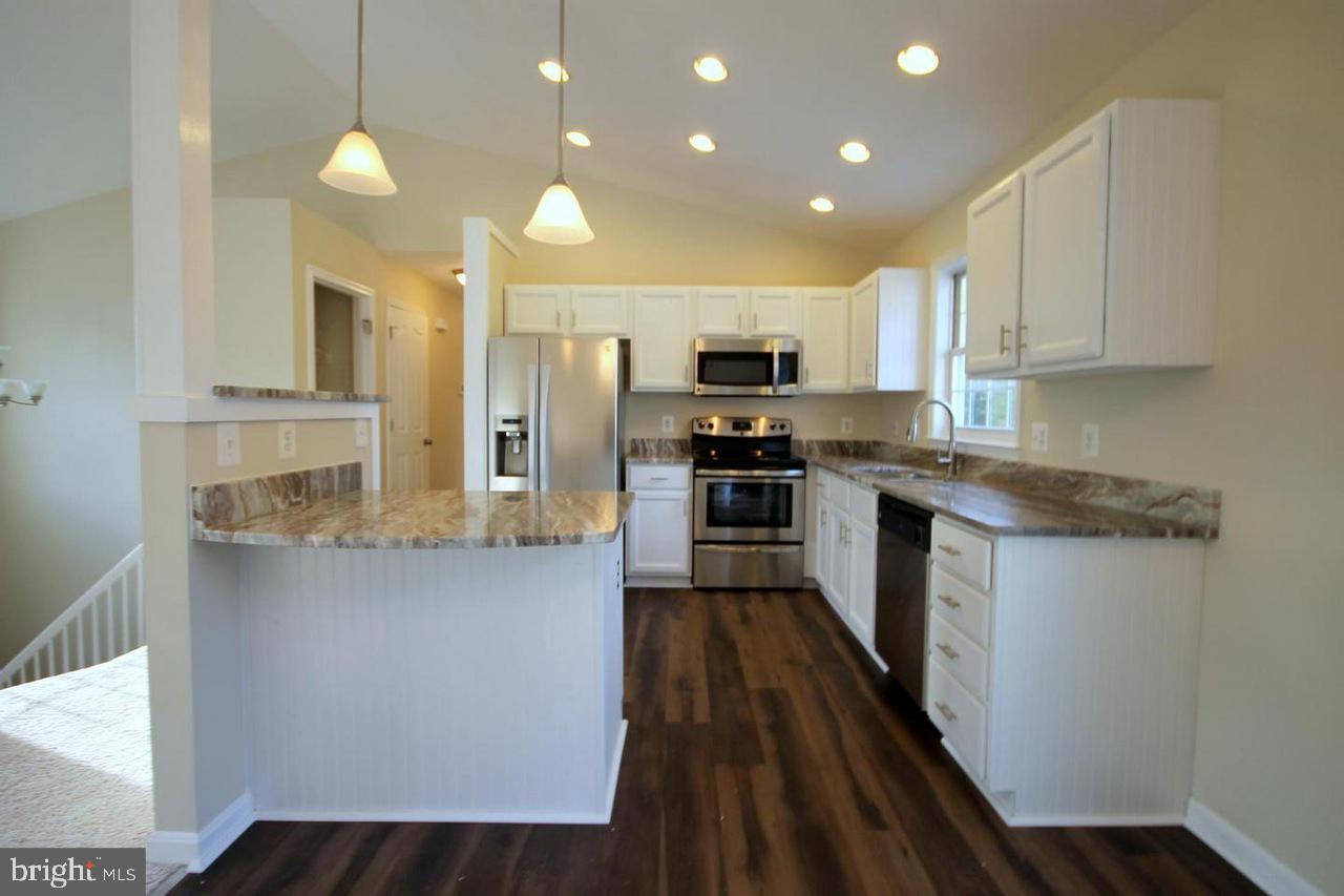 LANCASTER GATE - Residential Lease