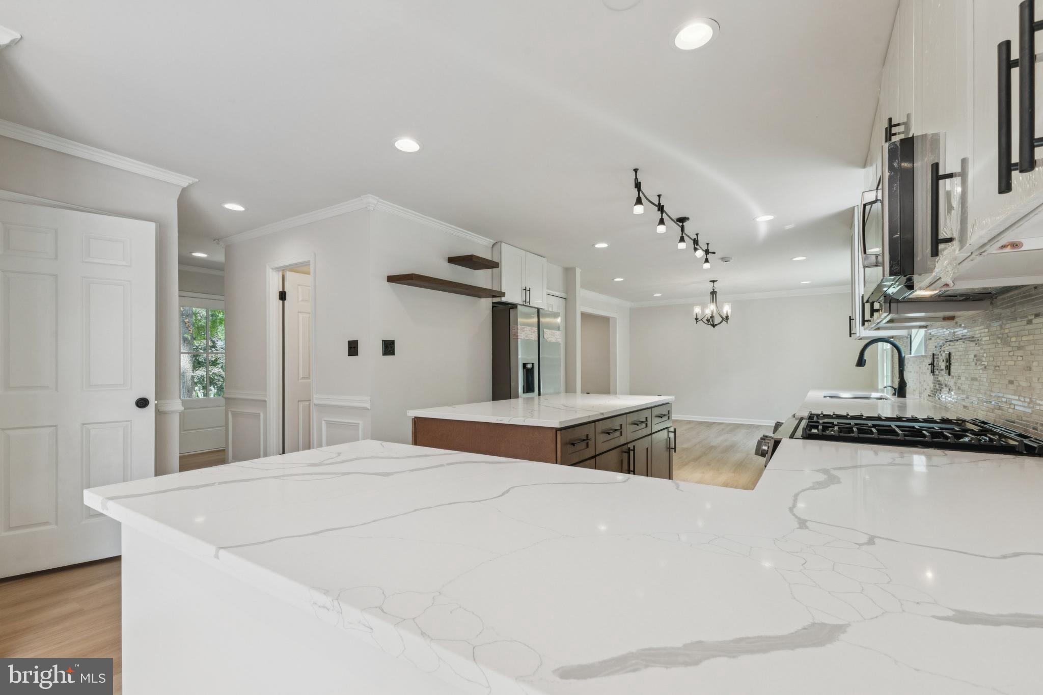 HAMPTON FOREST - Residential