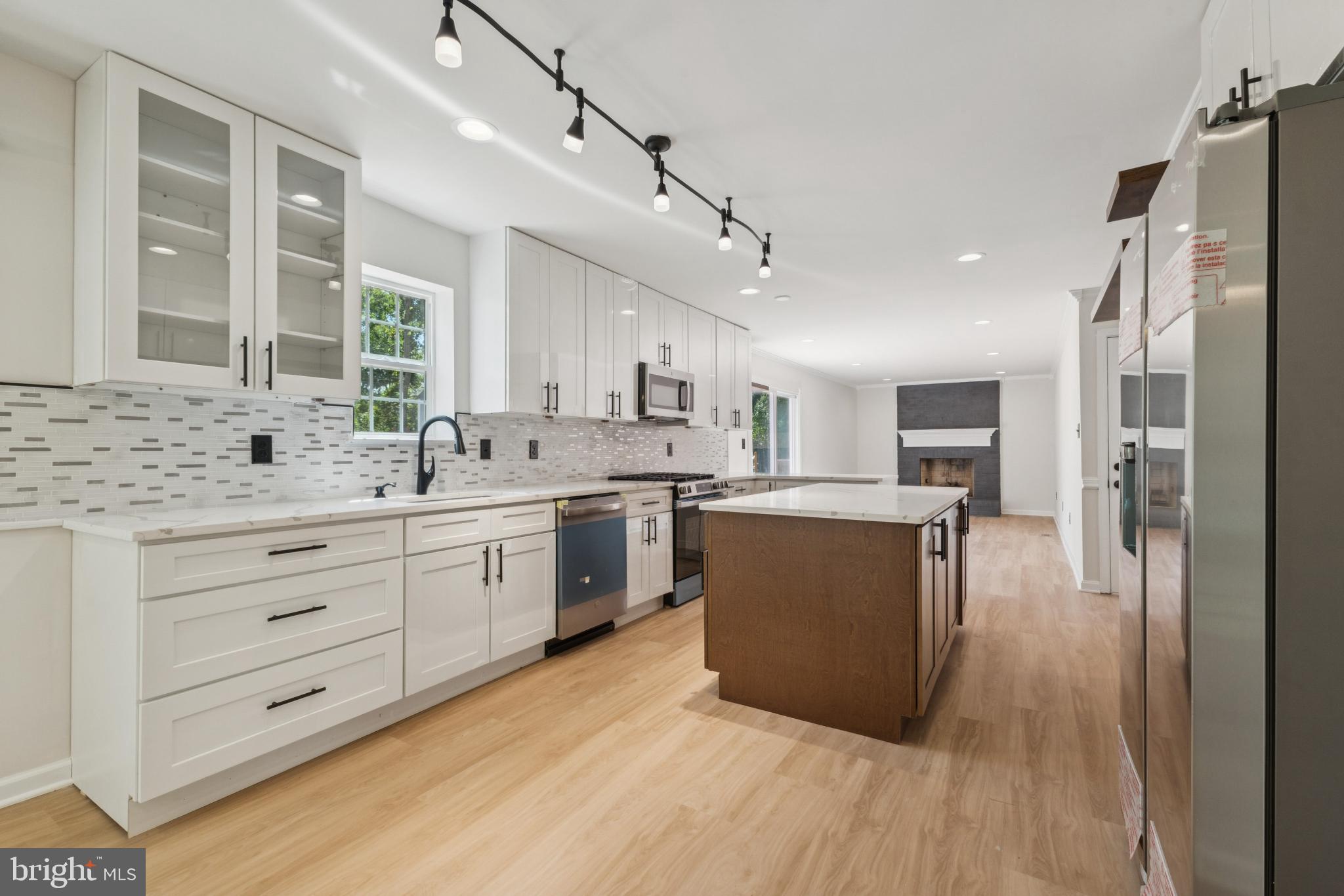 HAMPTON FOREST - Residential