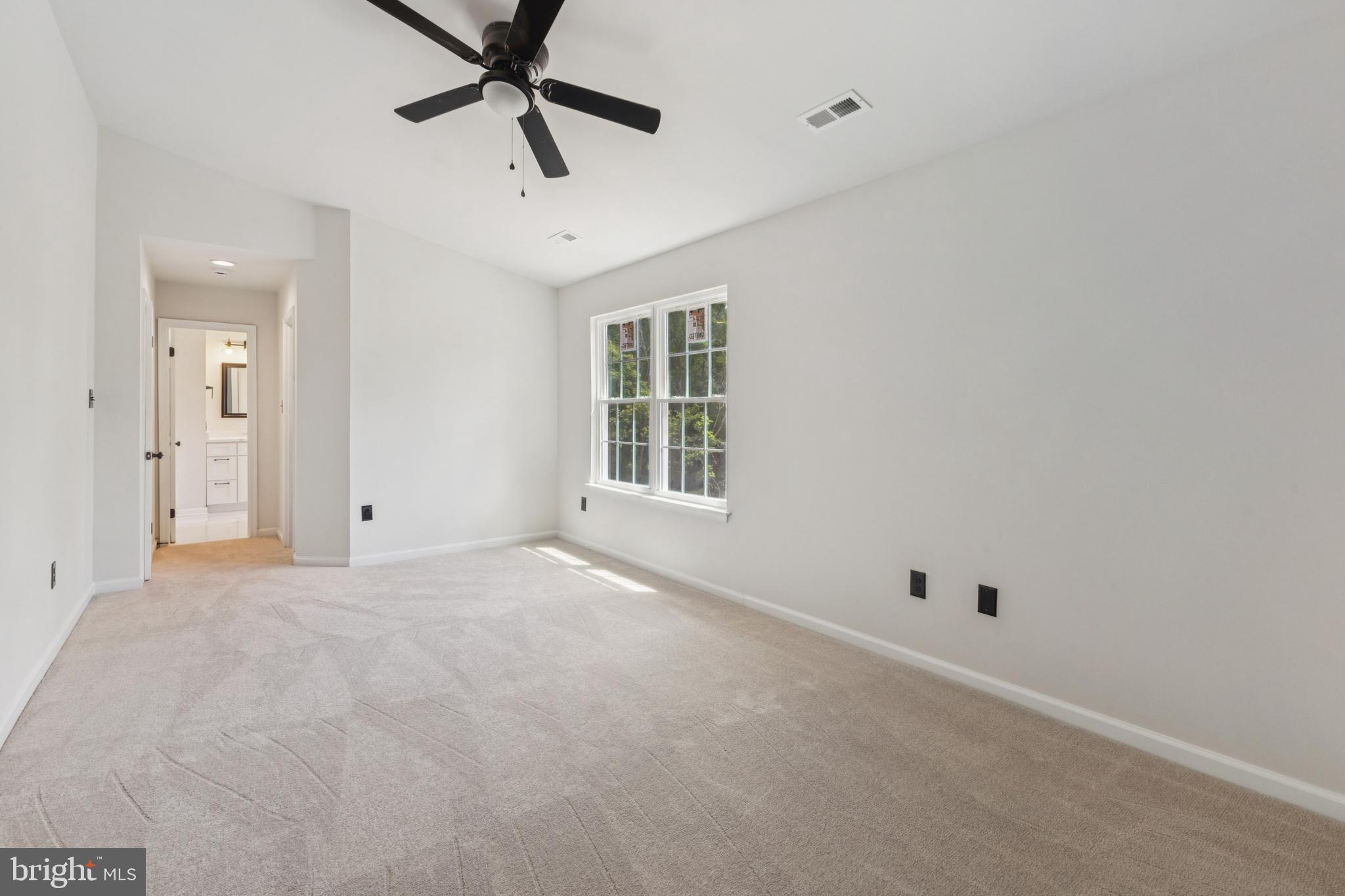 HAMPTON FOREST - Residential