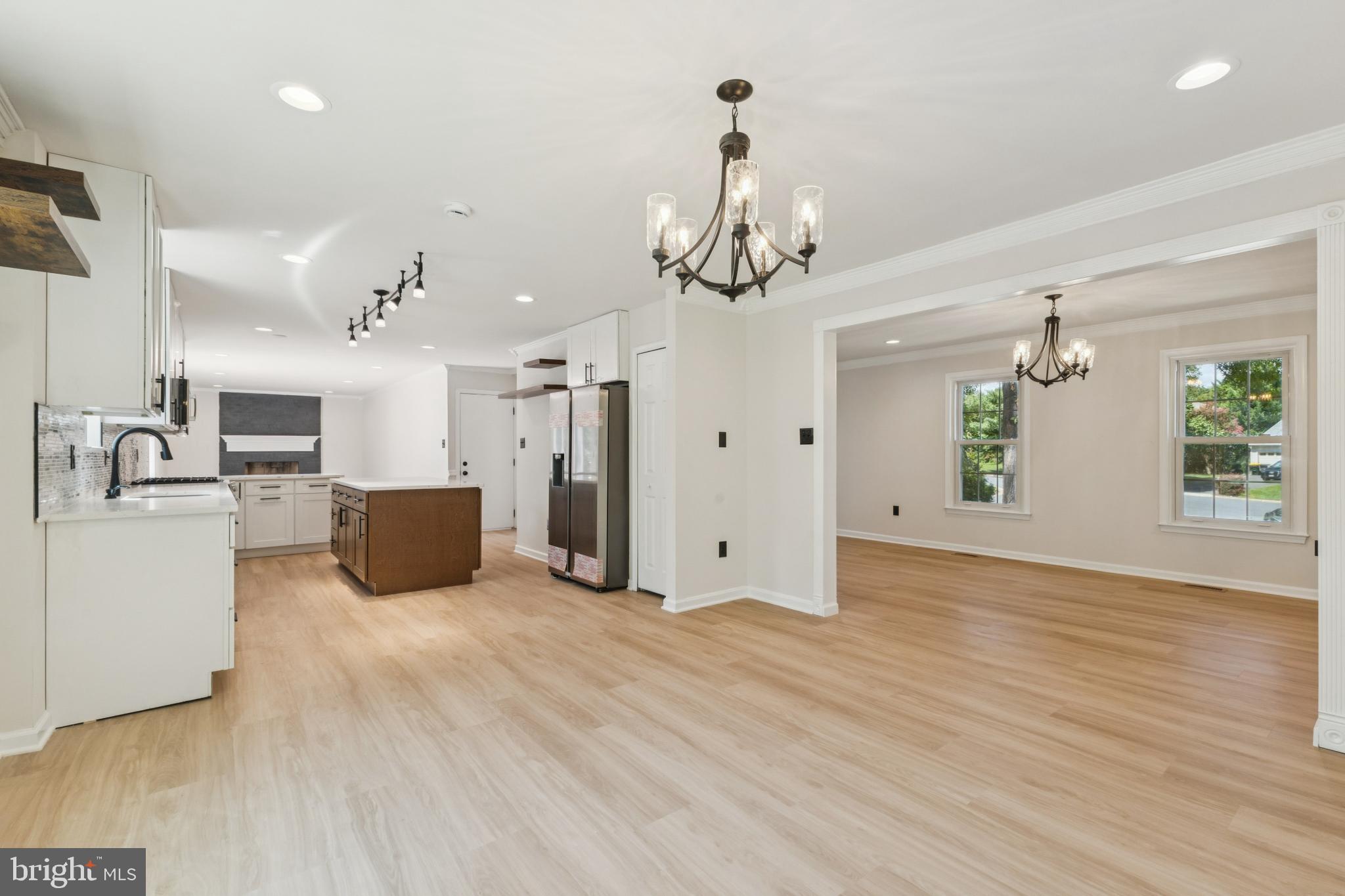 HAMPTON FOREST - Residential