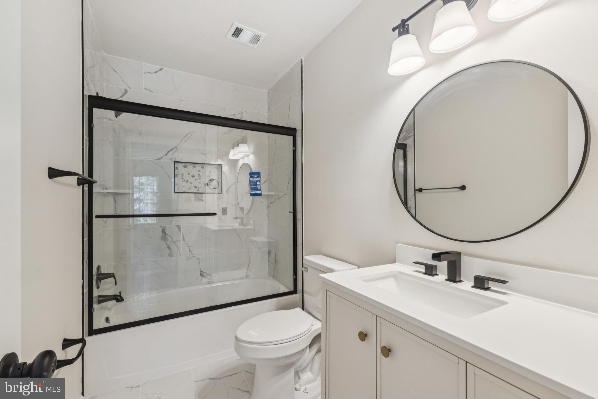 HAMPTON FOREST - Residential