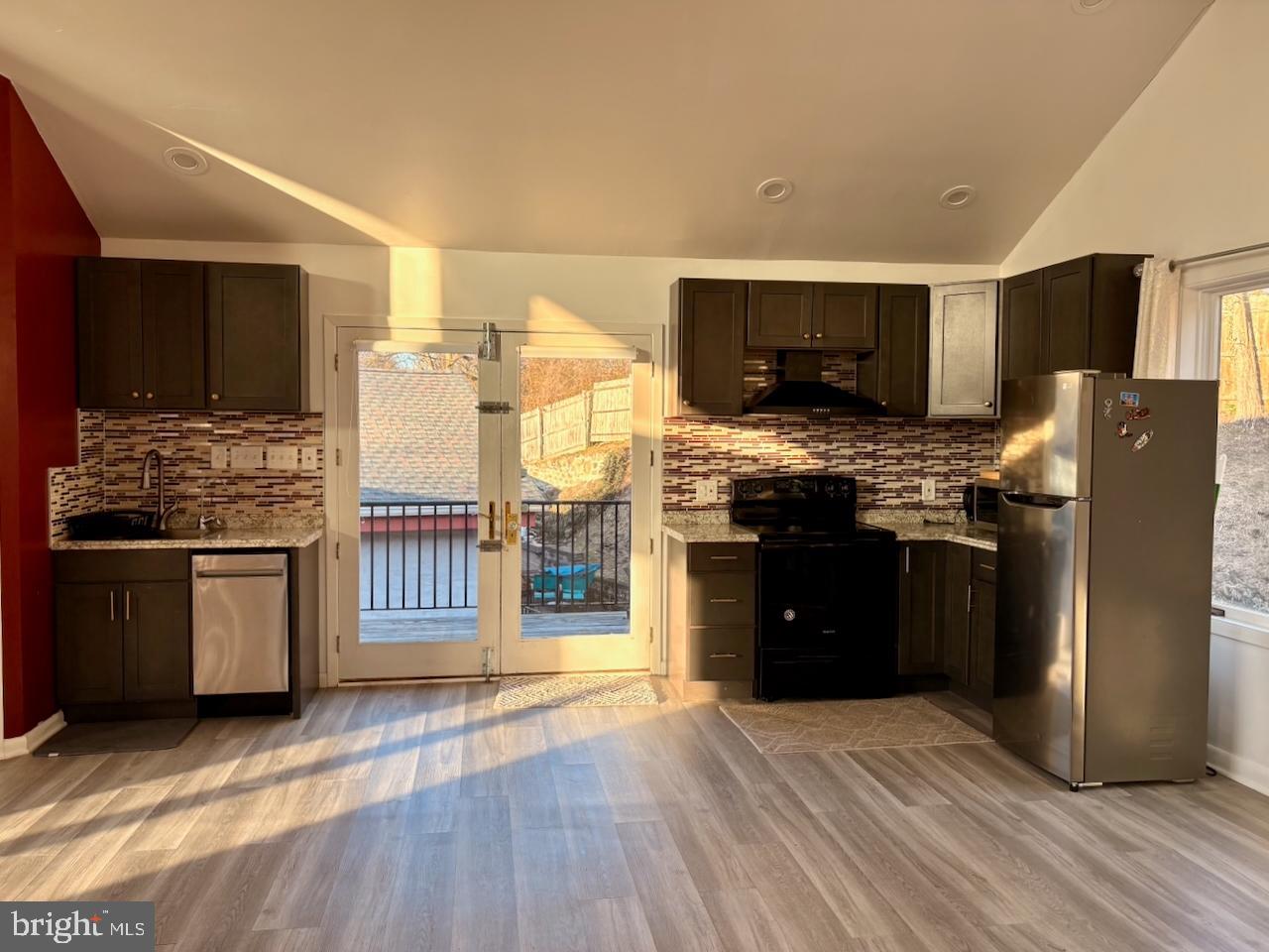 215 BRYN MAWR AVENUE