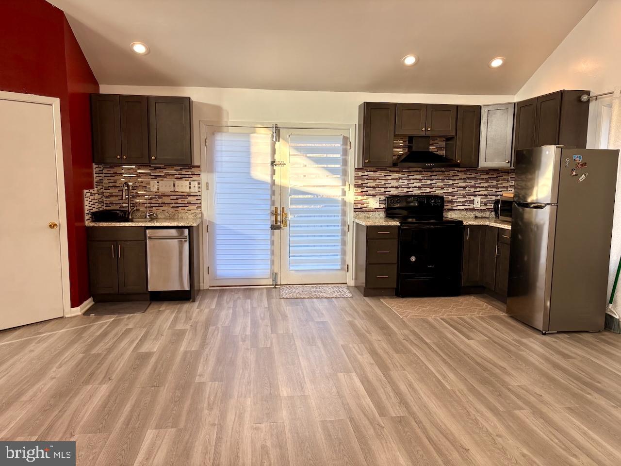 215 BRYN MAWR AVENUE