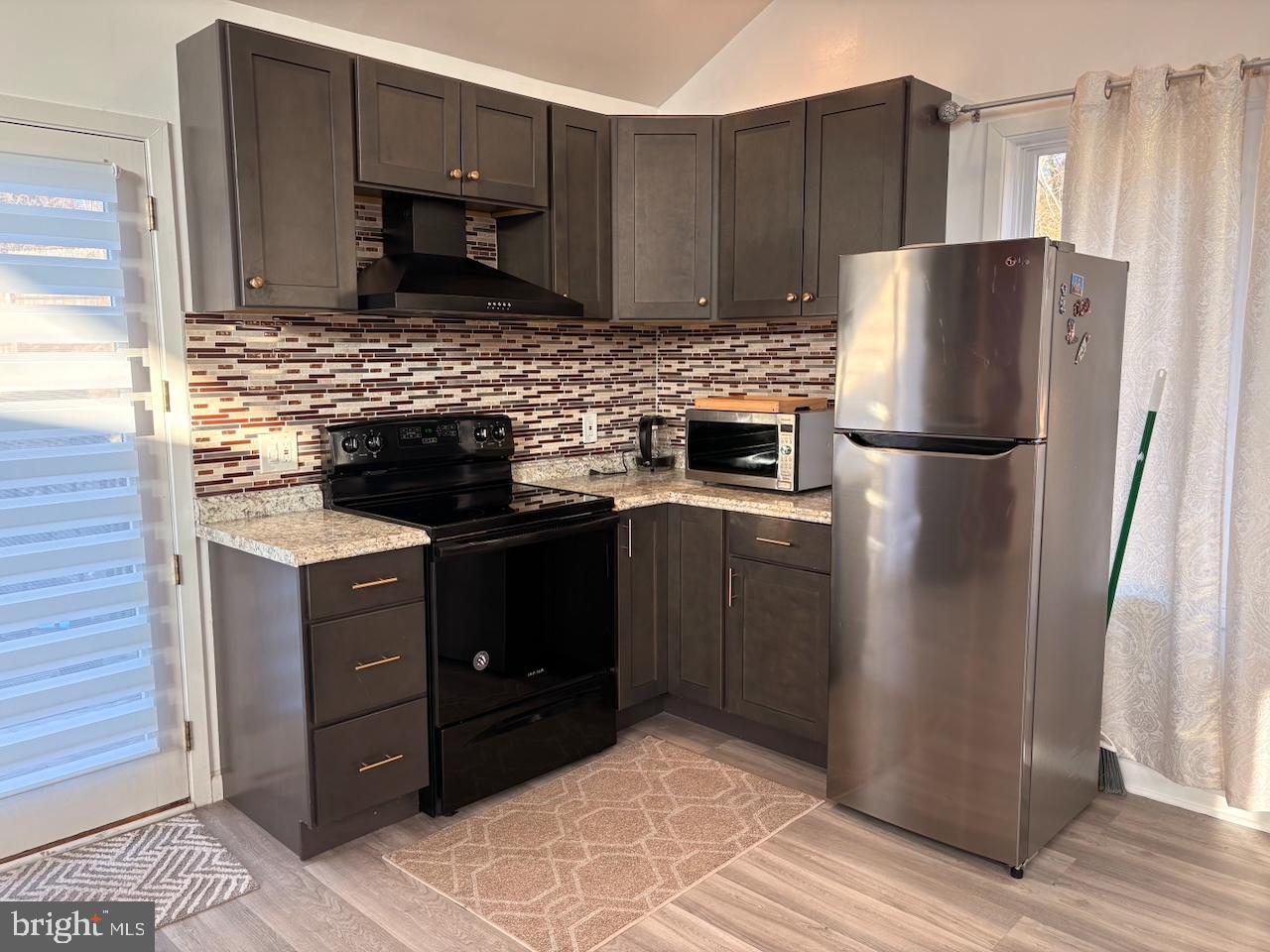 215 BRYN MAWR AVENUE