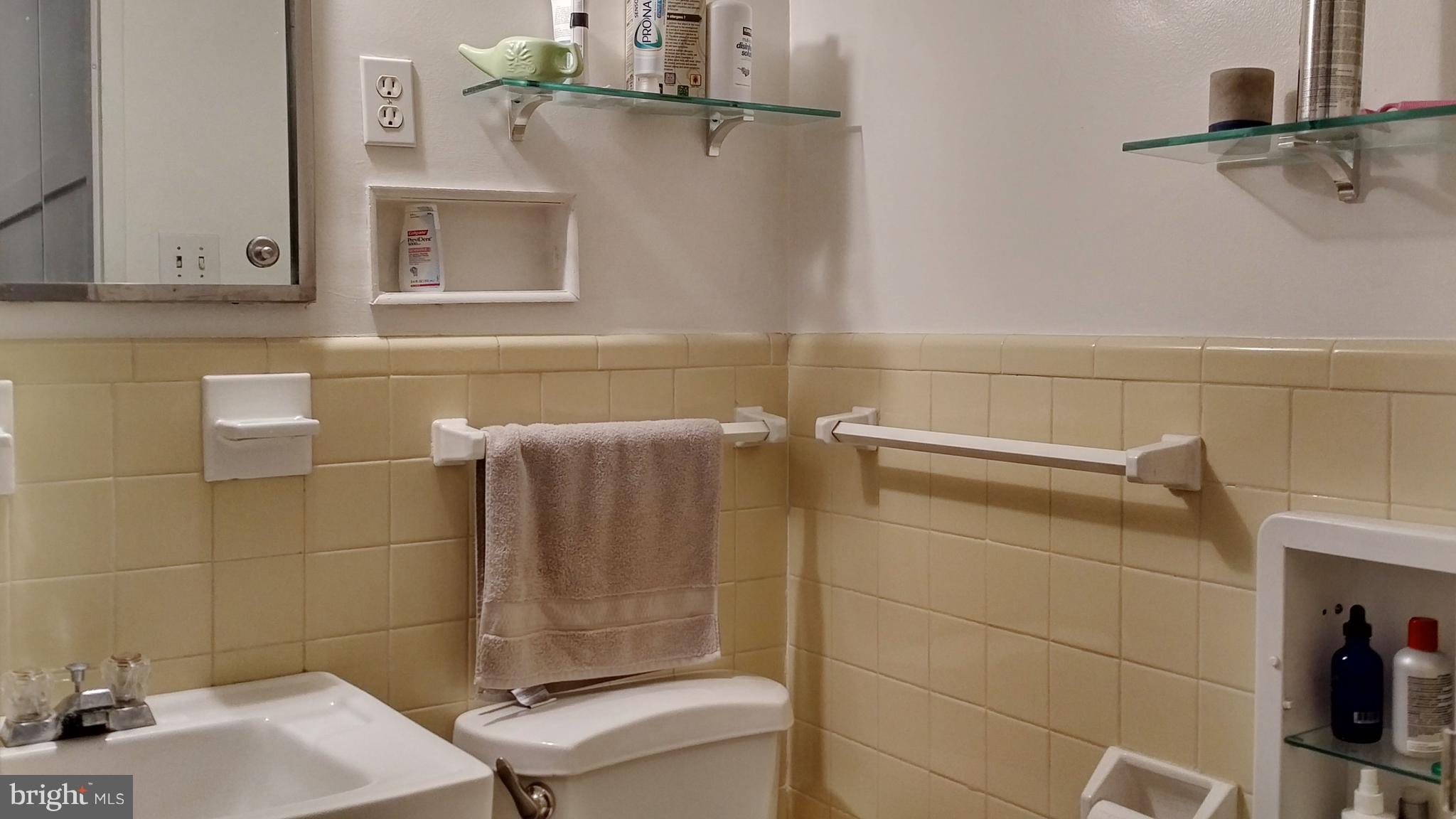 GROSVENOR PARK - Residential Lease