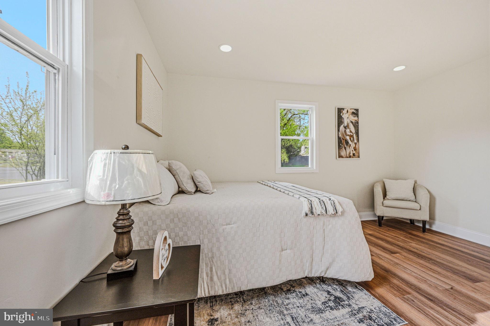 MANOR PARK - Residential