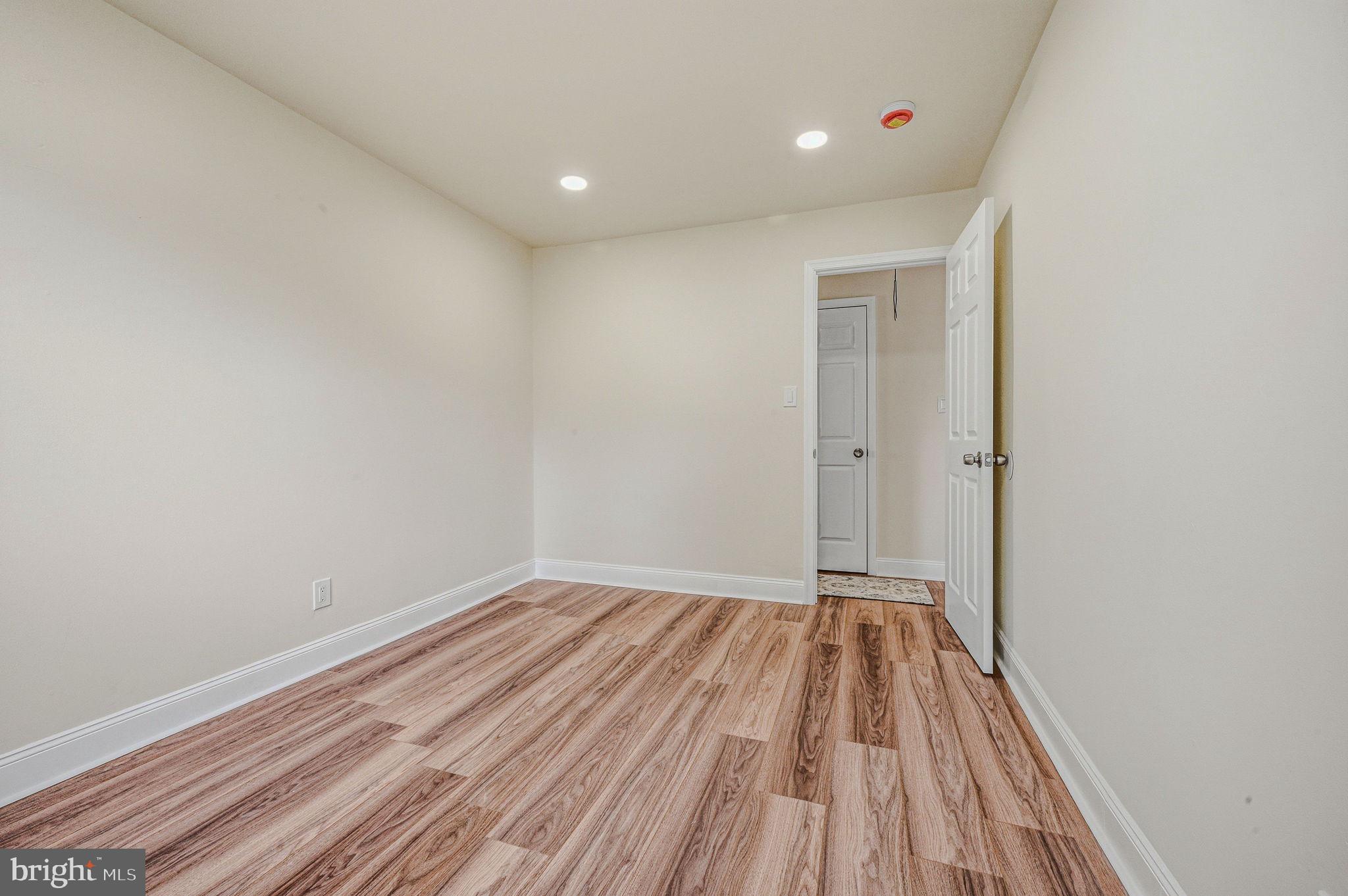 MANOR PARK - Residential