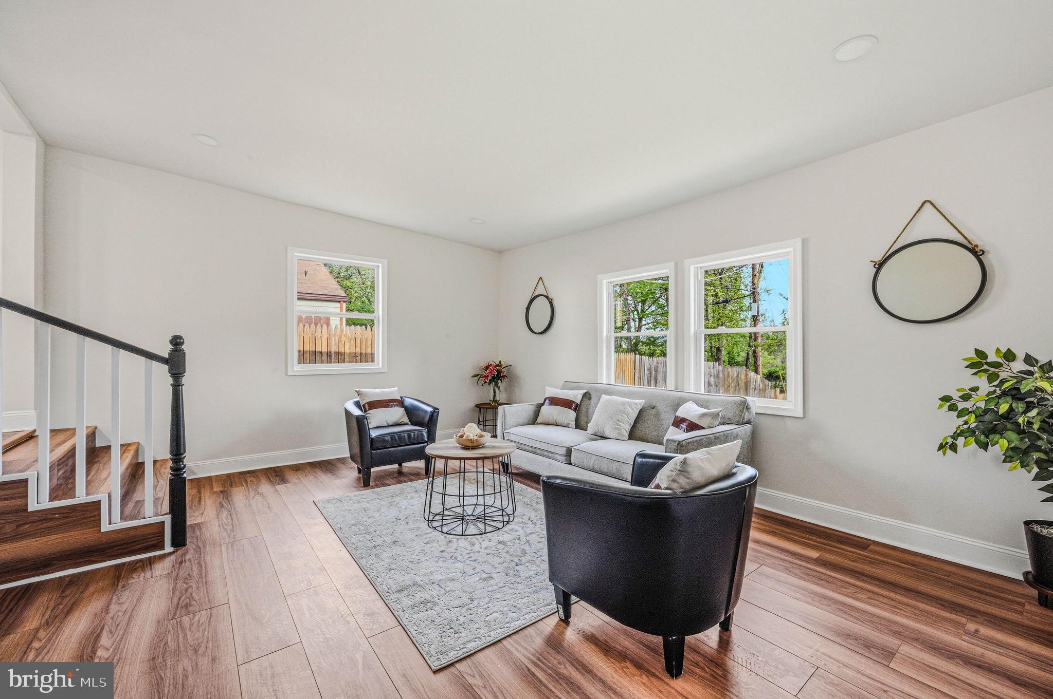 MANOR PARK - Residential