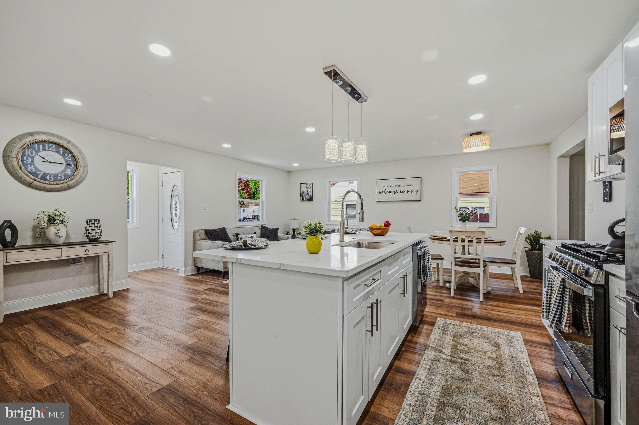 MANOR PARK - Residential