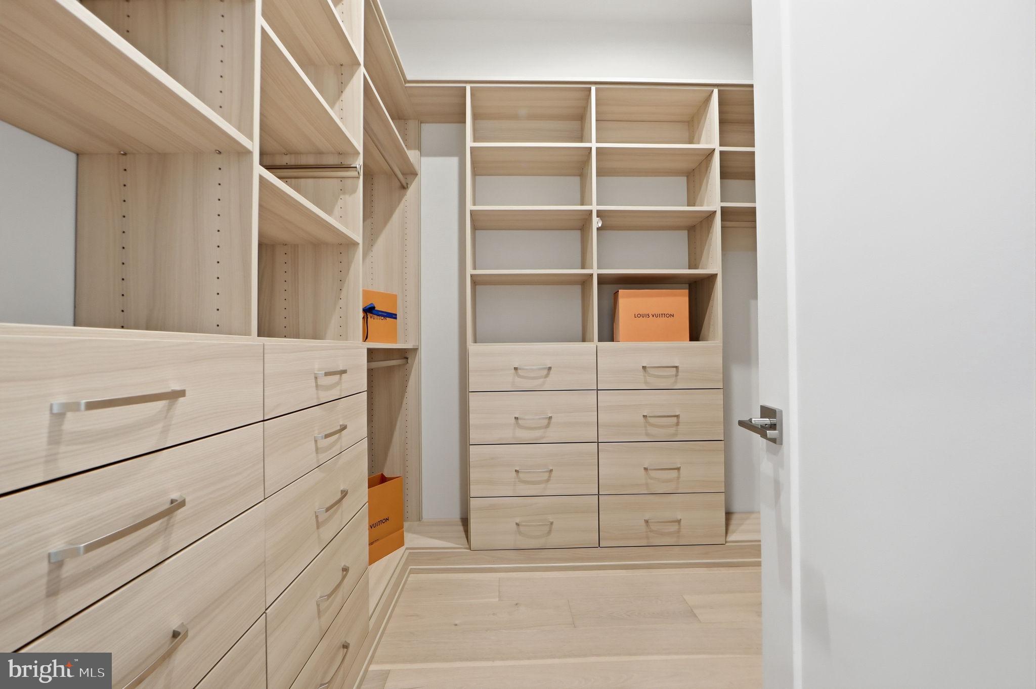 METRO WALK AT MOOREFIELD STATION - Residential