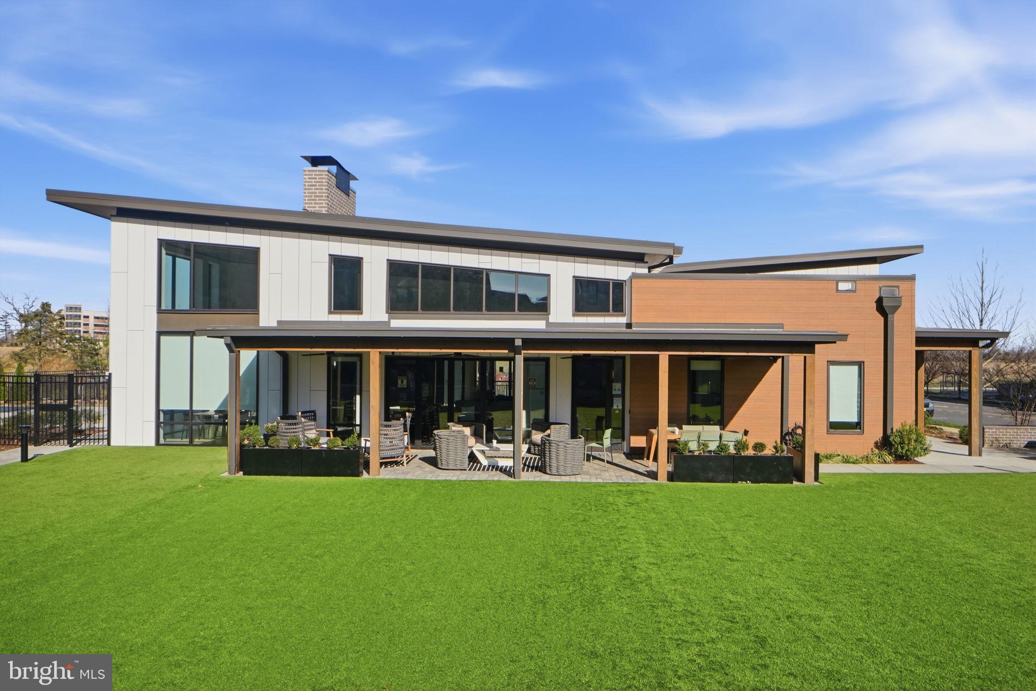 METRO WALK AT MOOREFIELD STATION - Residential