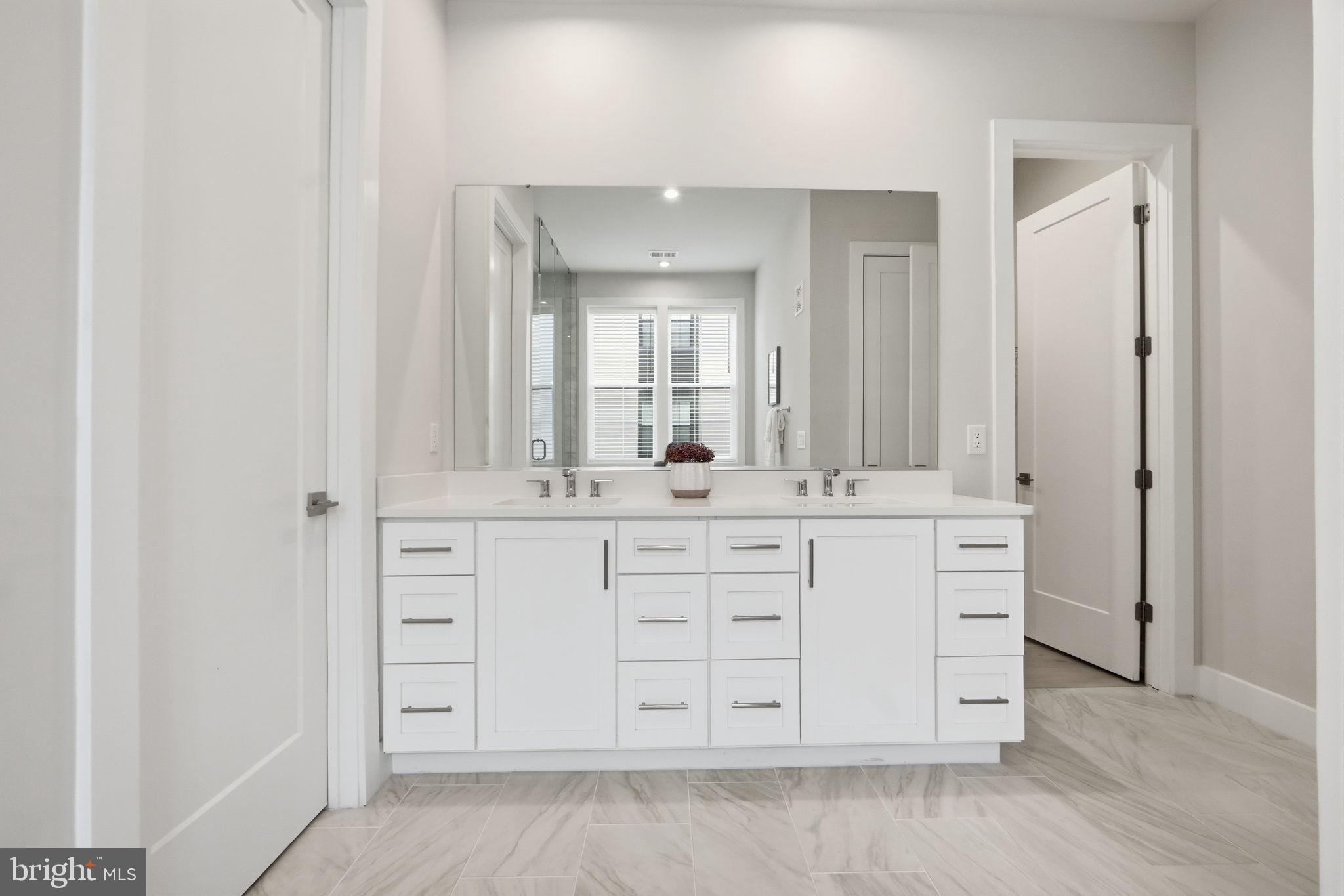 METRO WALK AT MOOREFIELD STATION - Residential