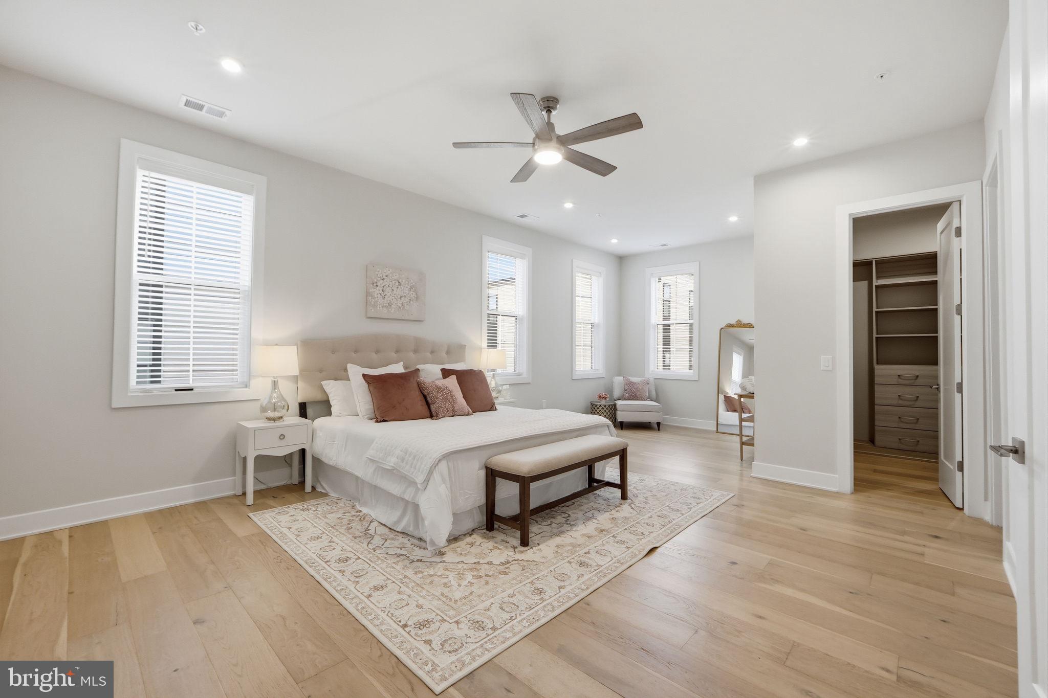 METRO WALK AT MOOREFIELD STATION - Residential