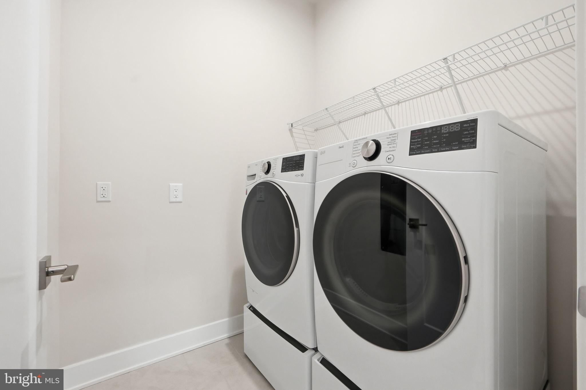 METRO WALK AT MOOREFIELD STATION - Residential