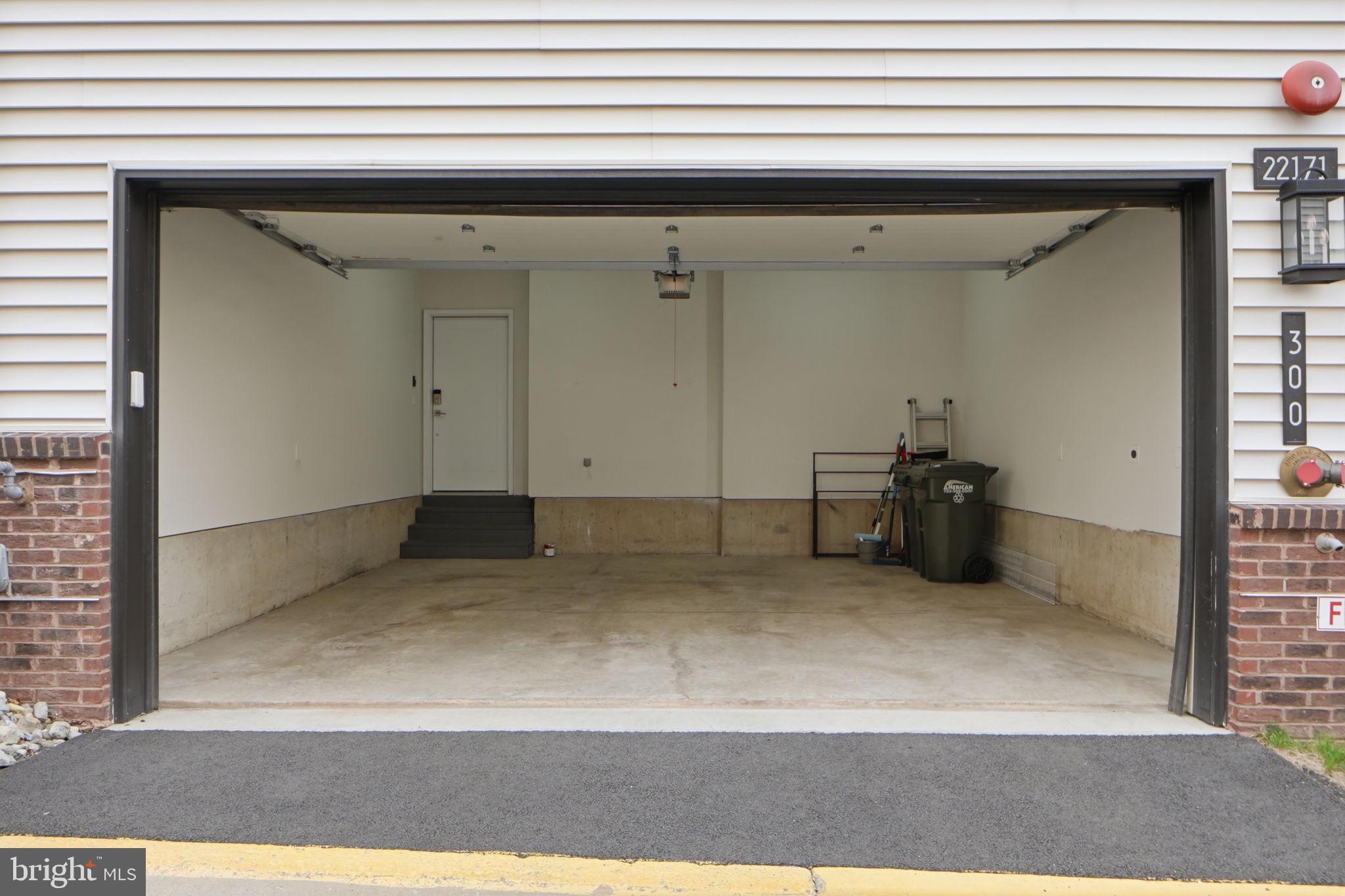 METRO WALK AT MOOREFIELD STATION - Residential