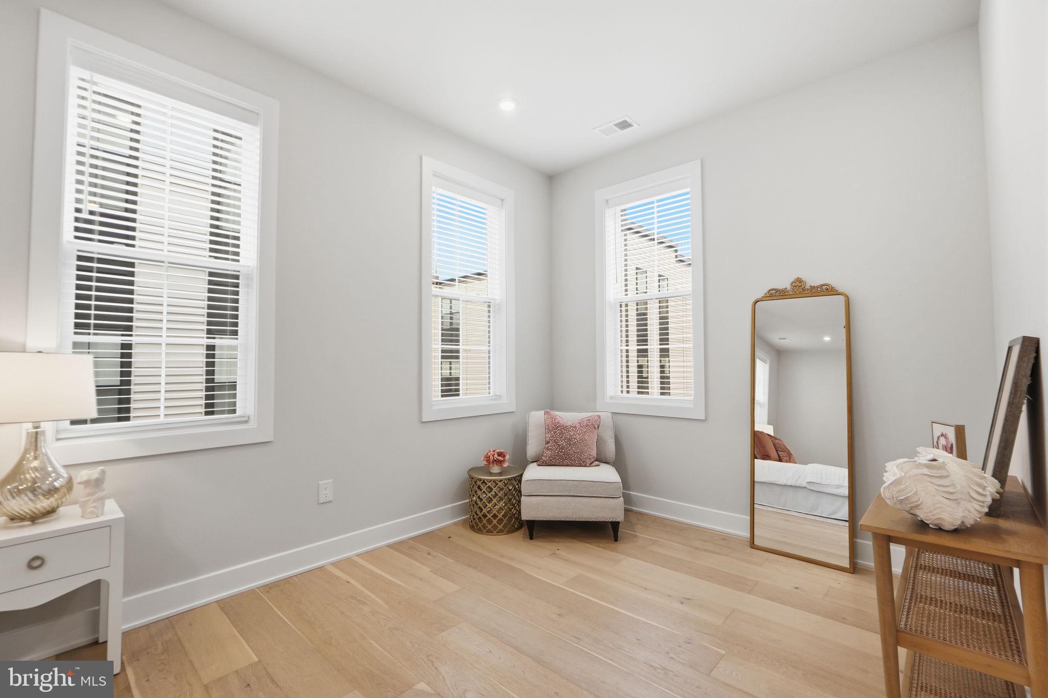 METRO WALK AT MOOREFIELD STATION - Residential