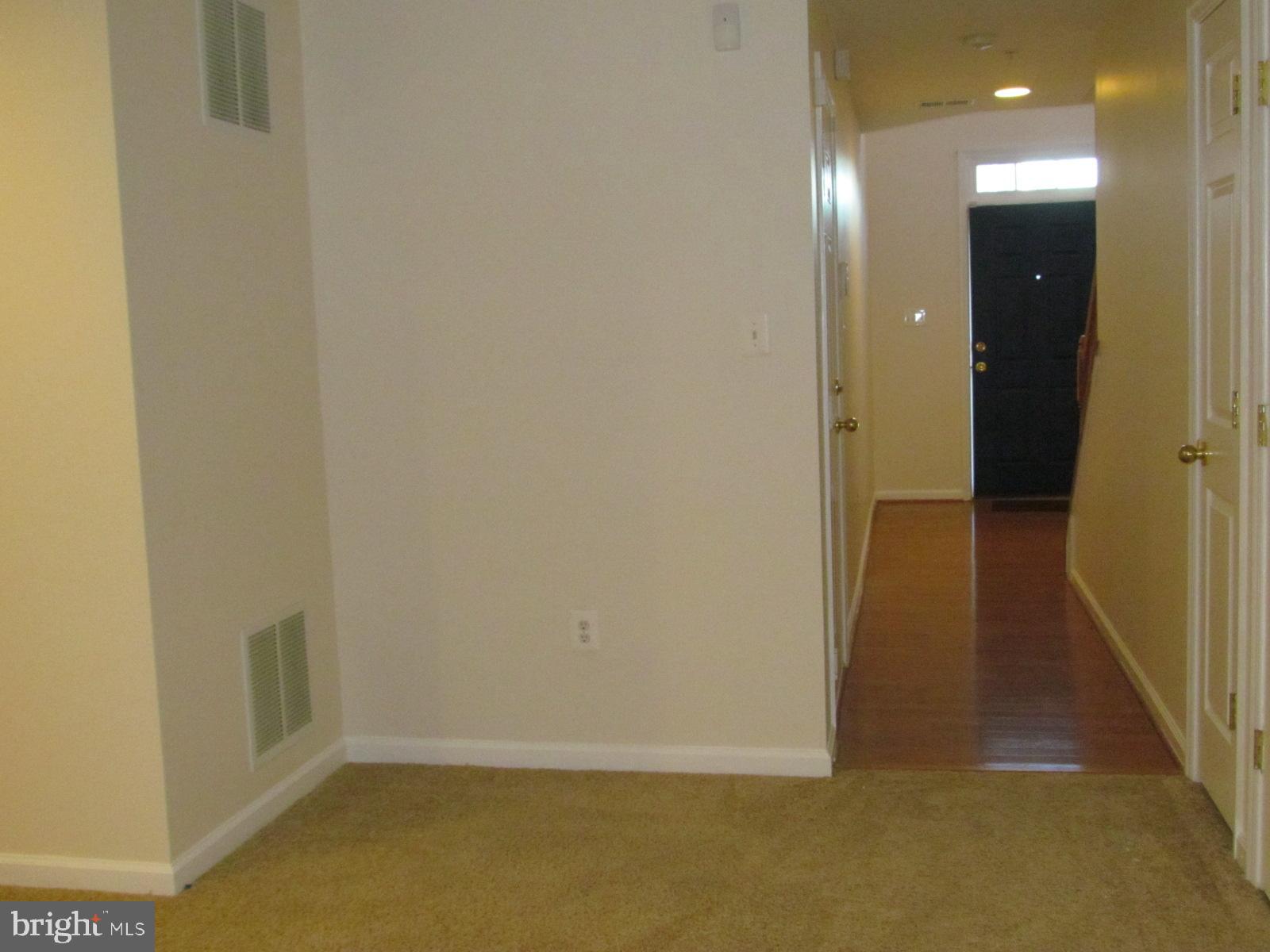 WESTBURY PUB - Residential Lease