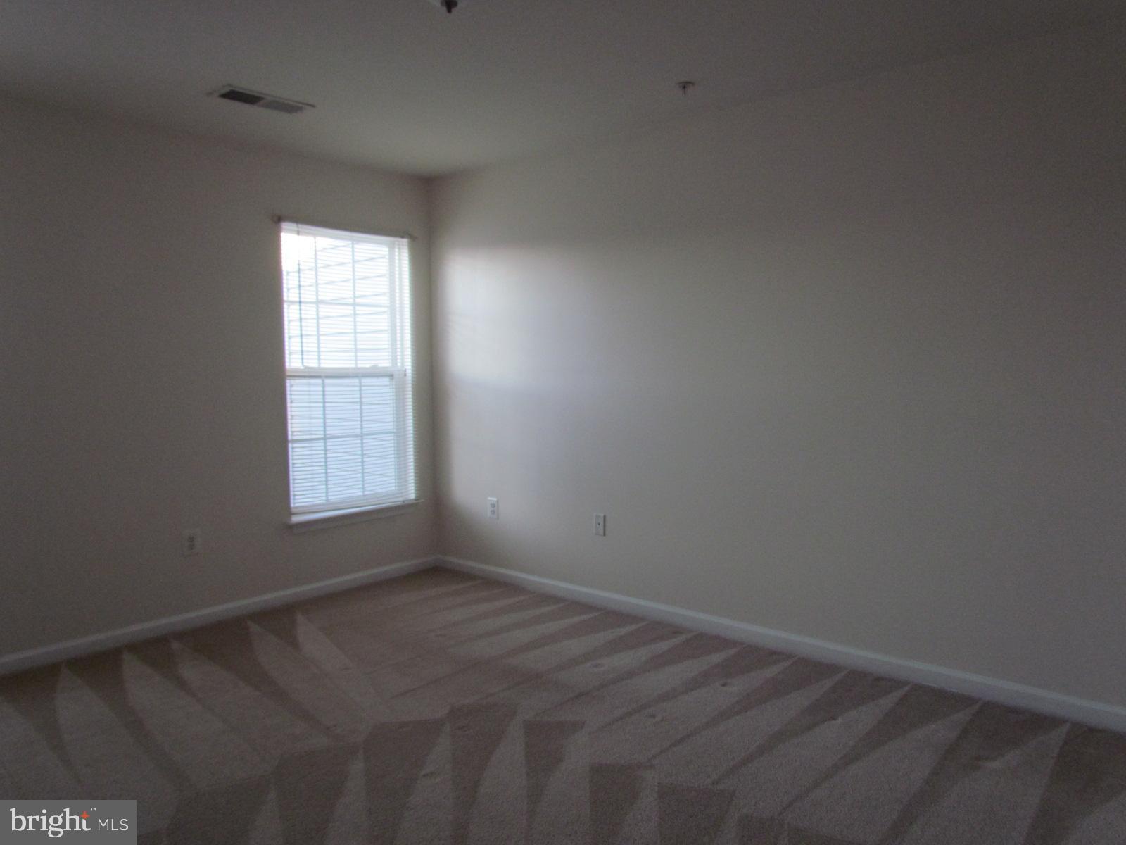 WESTBURY PUB - Residential Lease