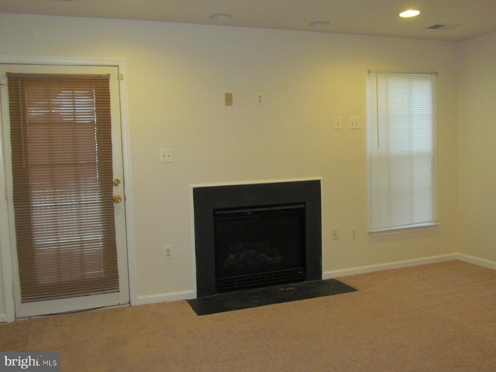 WESTBURY PUB - Residential Lease